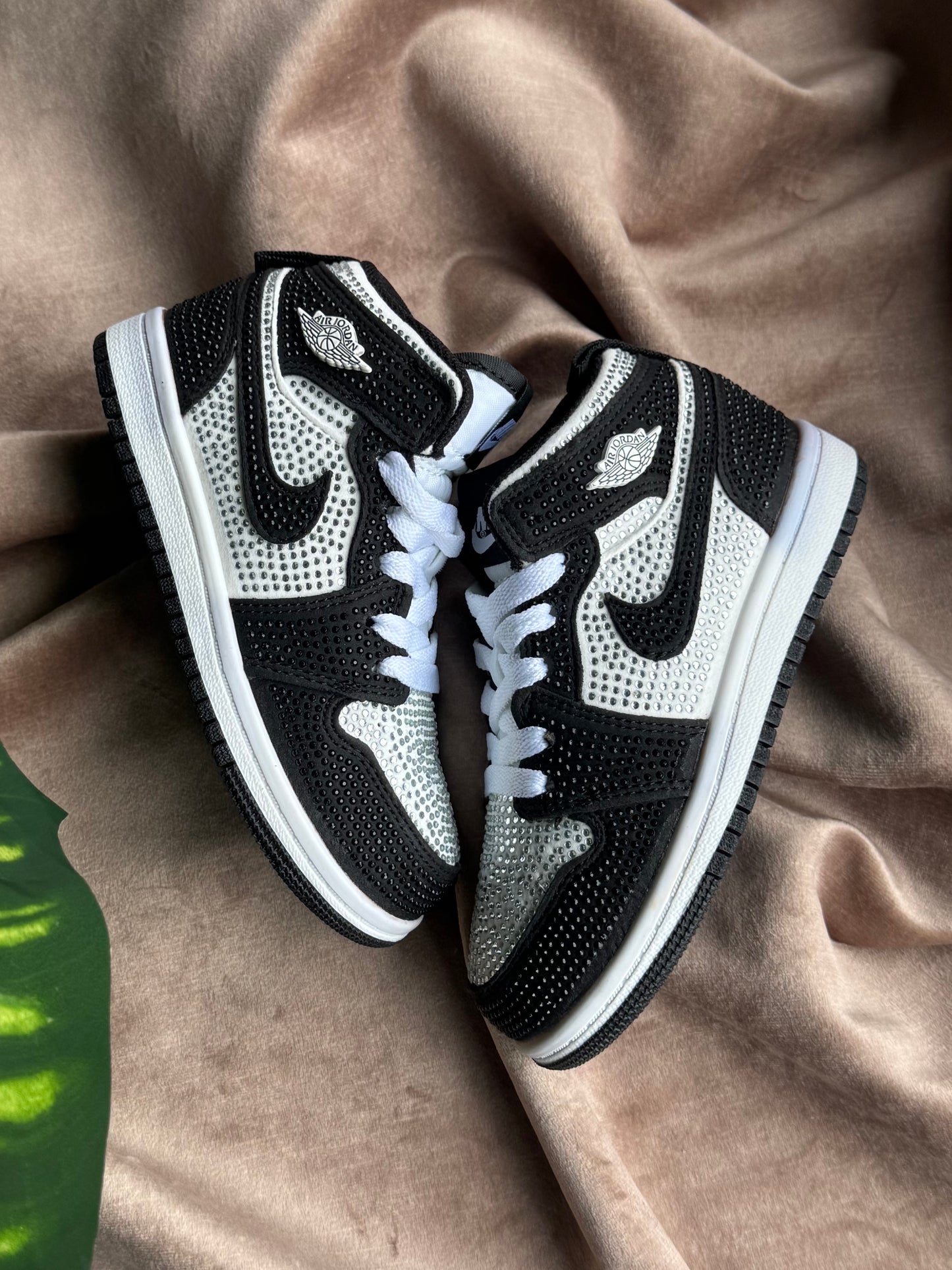 Air Jordan 1 “Swarovski”