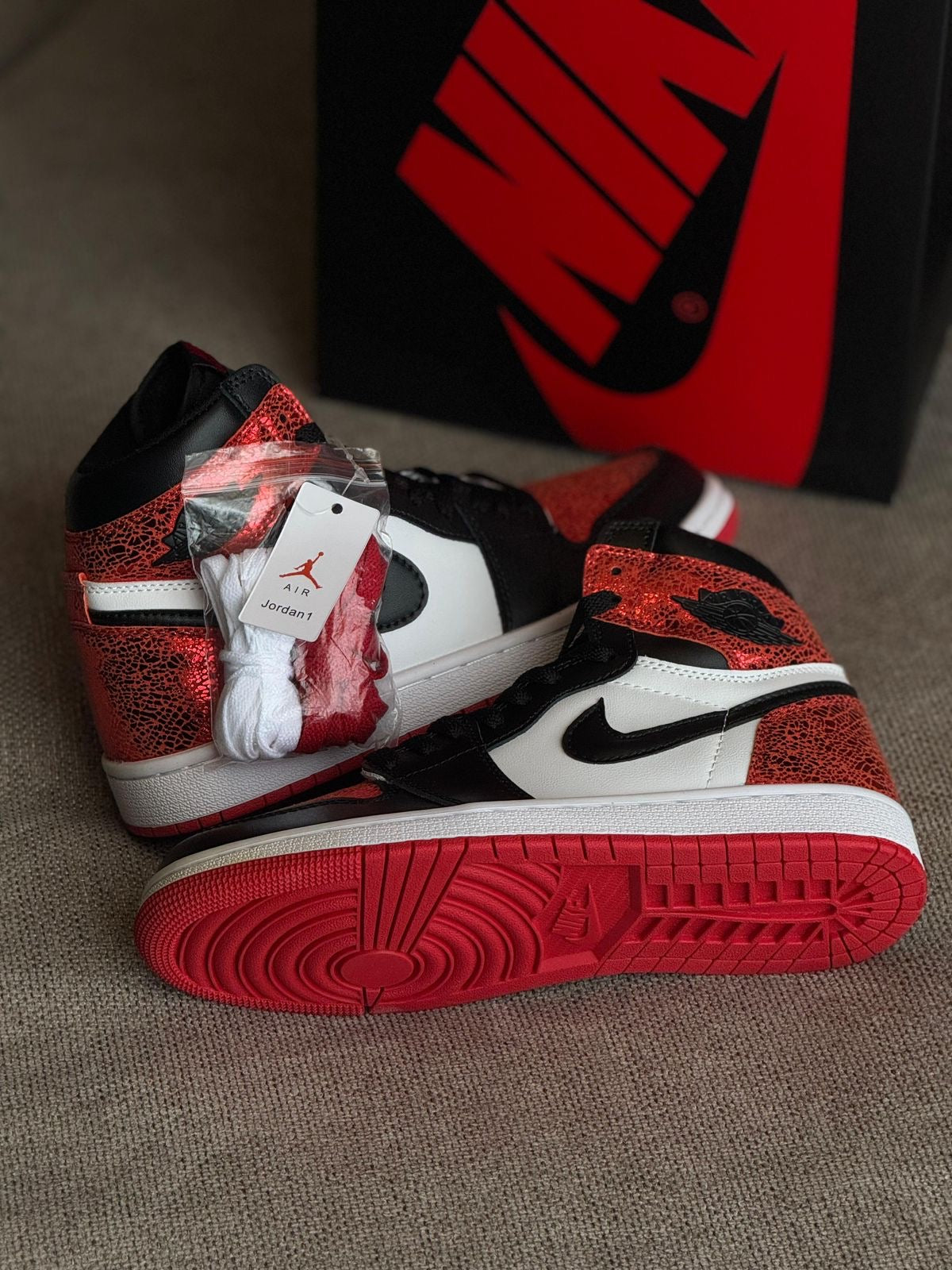 Air Jordan 1 High “Varsity Red”