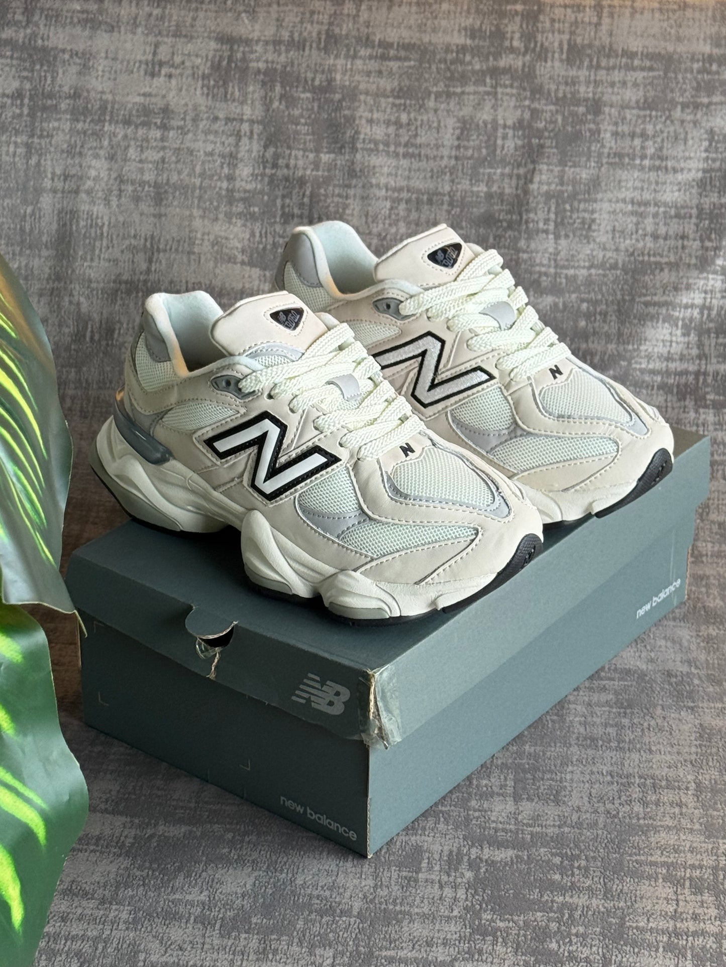 New Balance 9060
