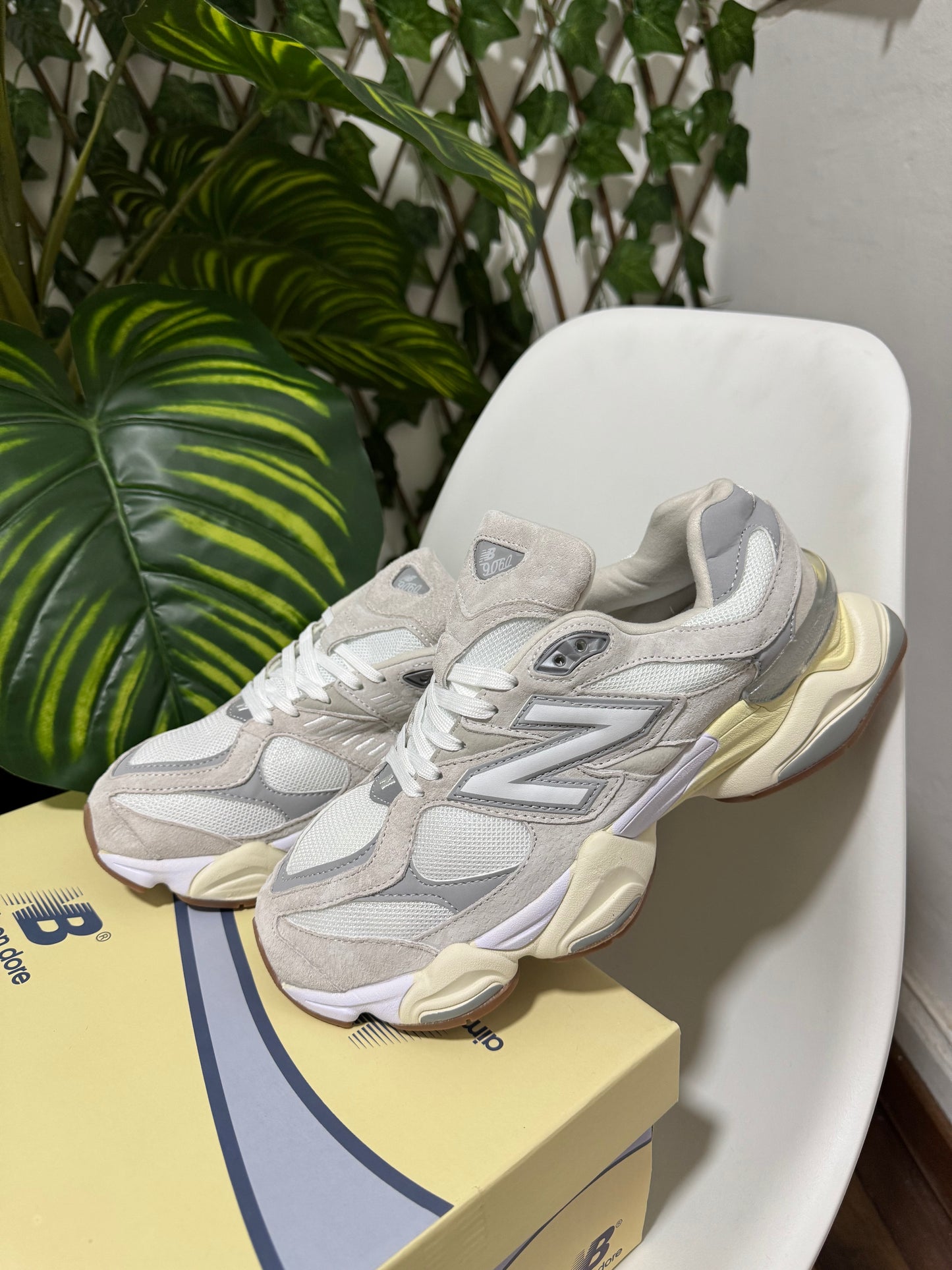 New Balance 9060