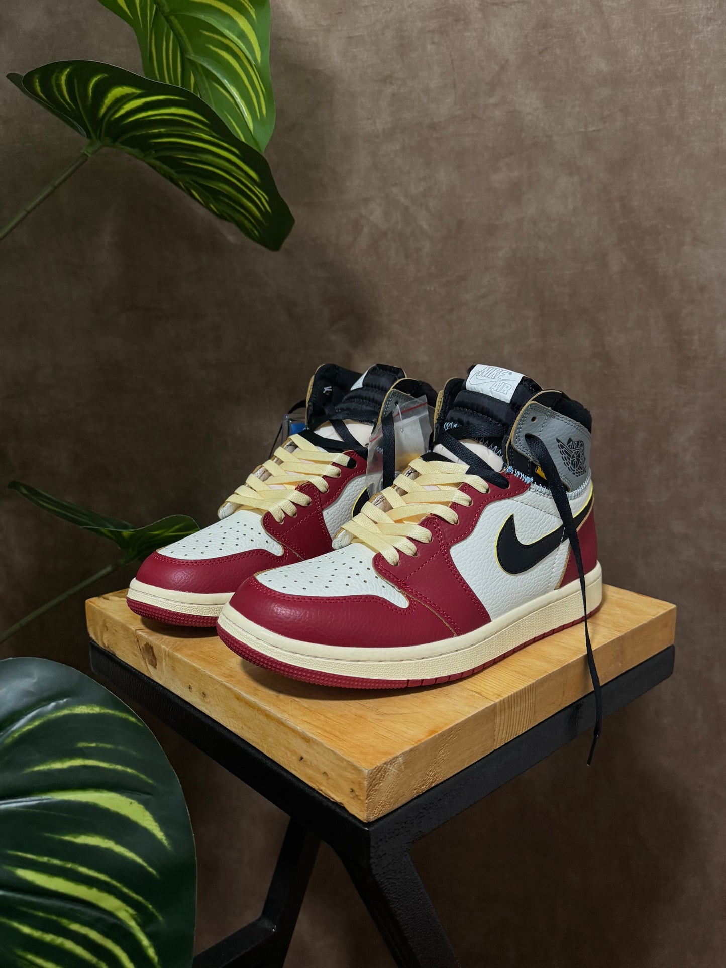 Air Jordan 1 High x Union LA Chicago Shadow