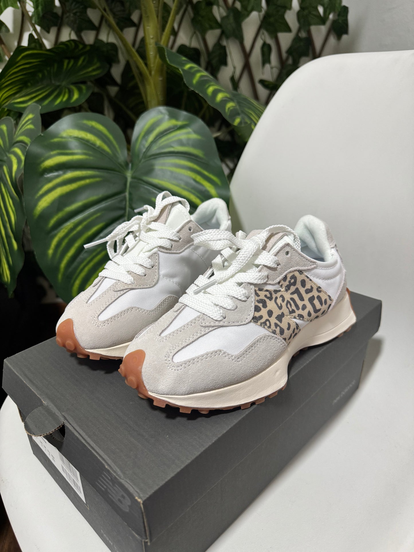 New Balance 327 “Animal Print”