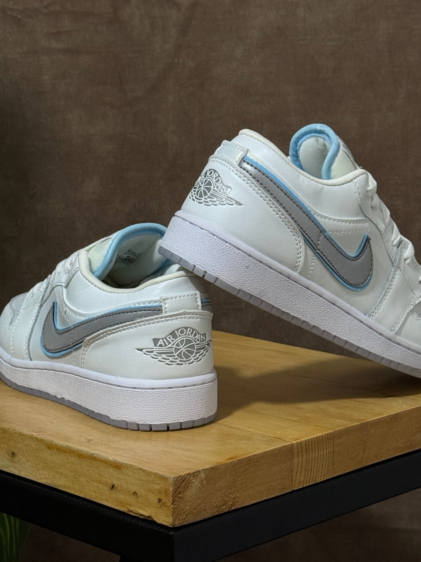 Air Jordan 1 Low “Dare To Fly”