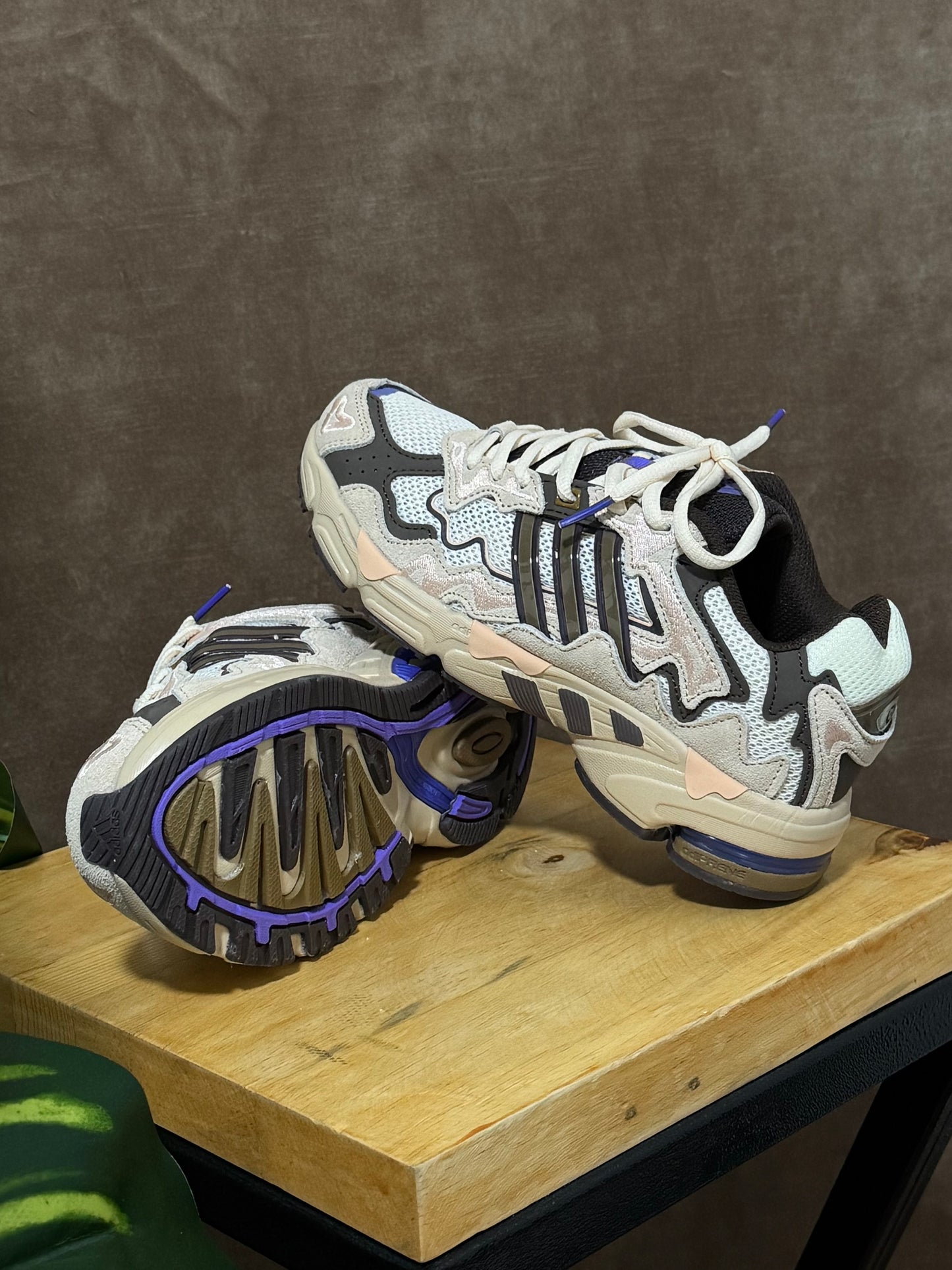 Adidas Response CL x Bad Bunny “Paso Fino”