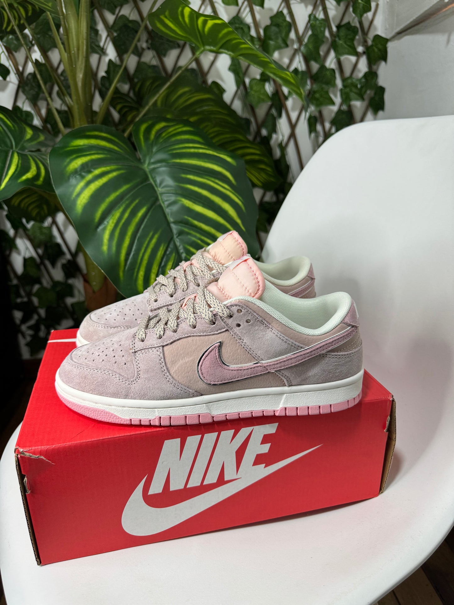 Nike SB Dunk Low Pink