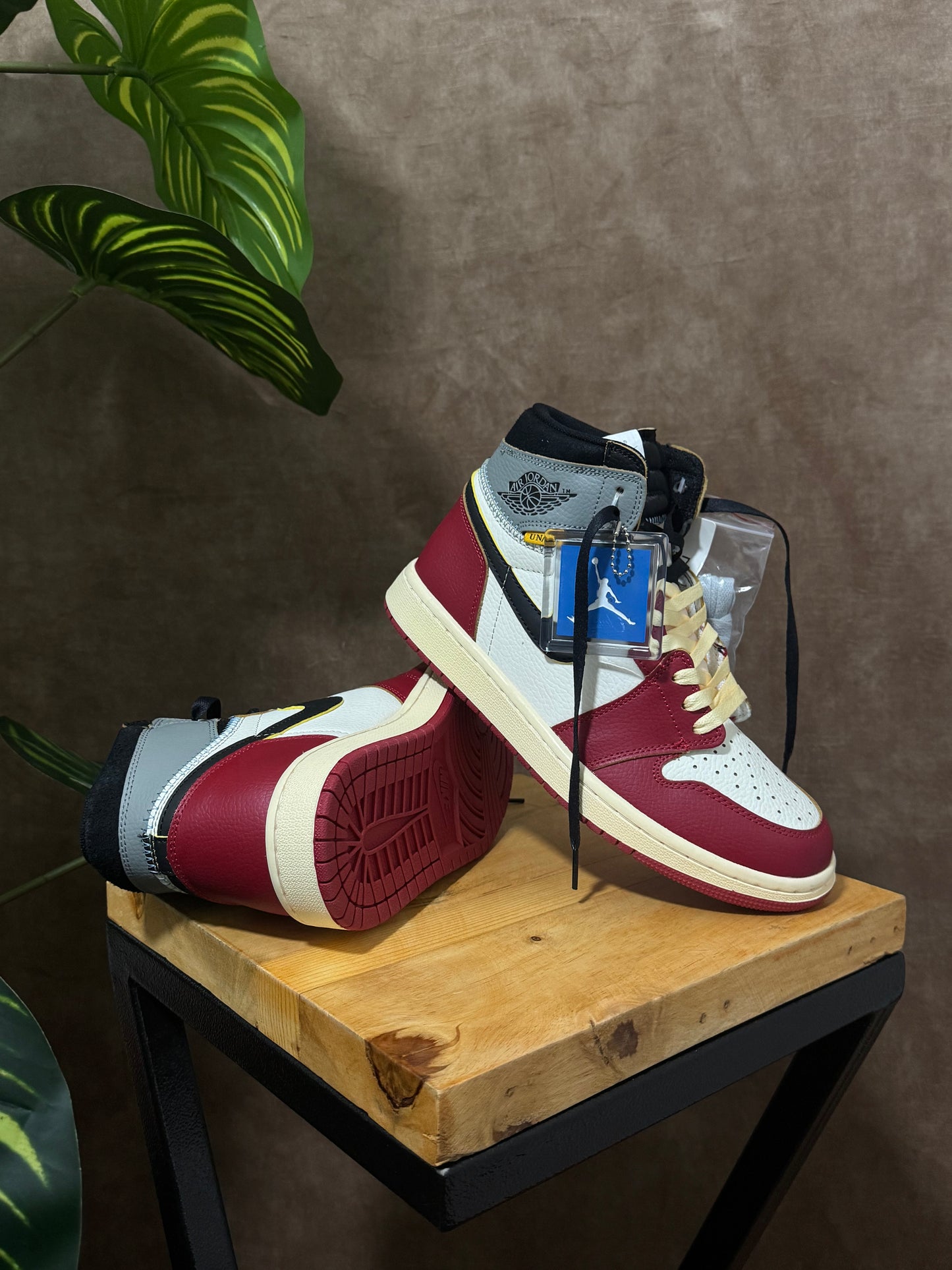 Air Jordan 1 High x Union LA Chicago Shadow