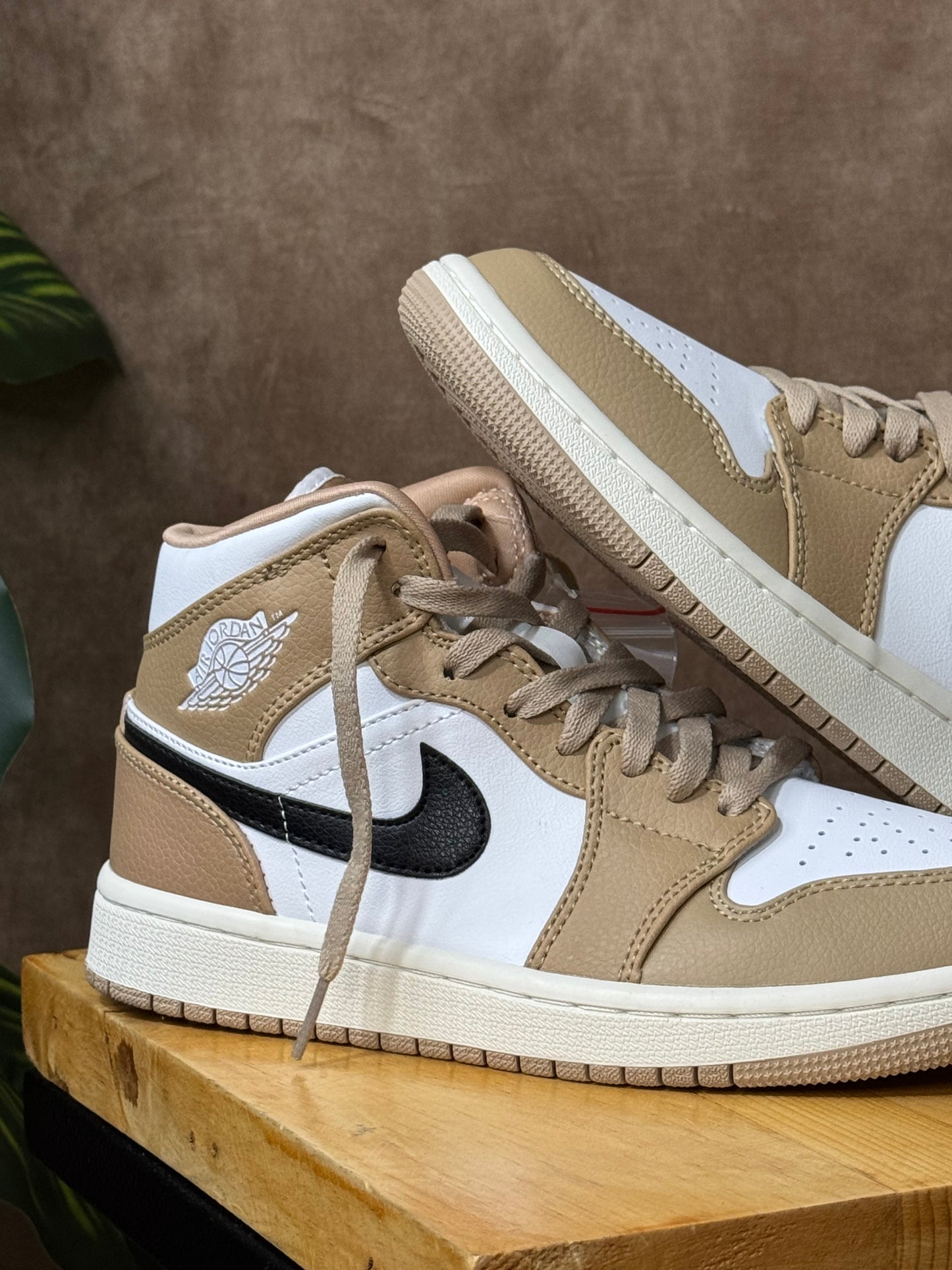 Air Jordan 1 Mid “Desert”
