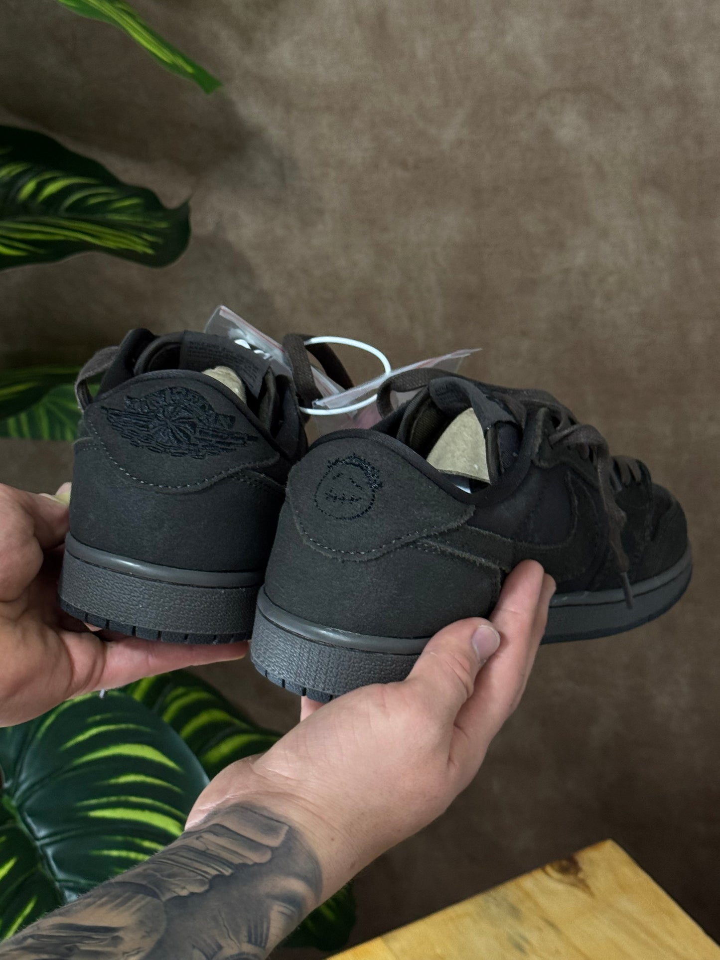 Air Jordan 1 Low X Travis Scott “Velvet Brown”