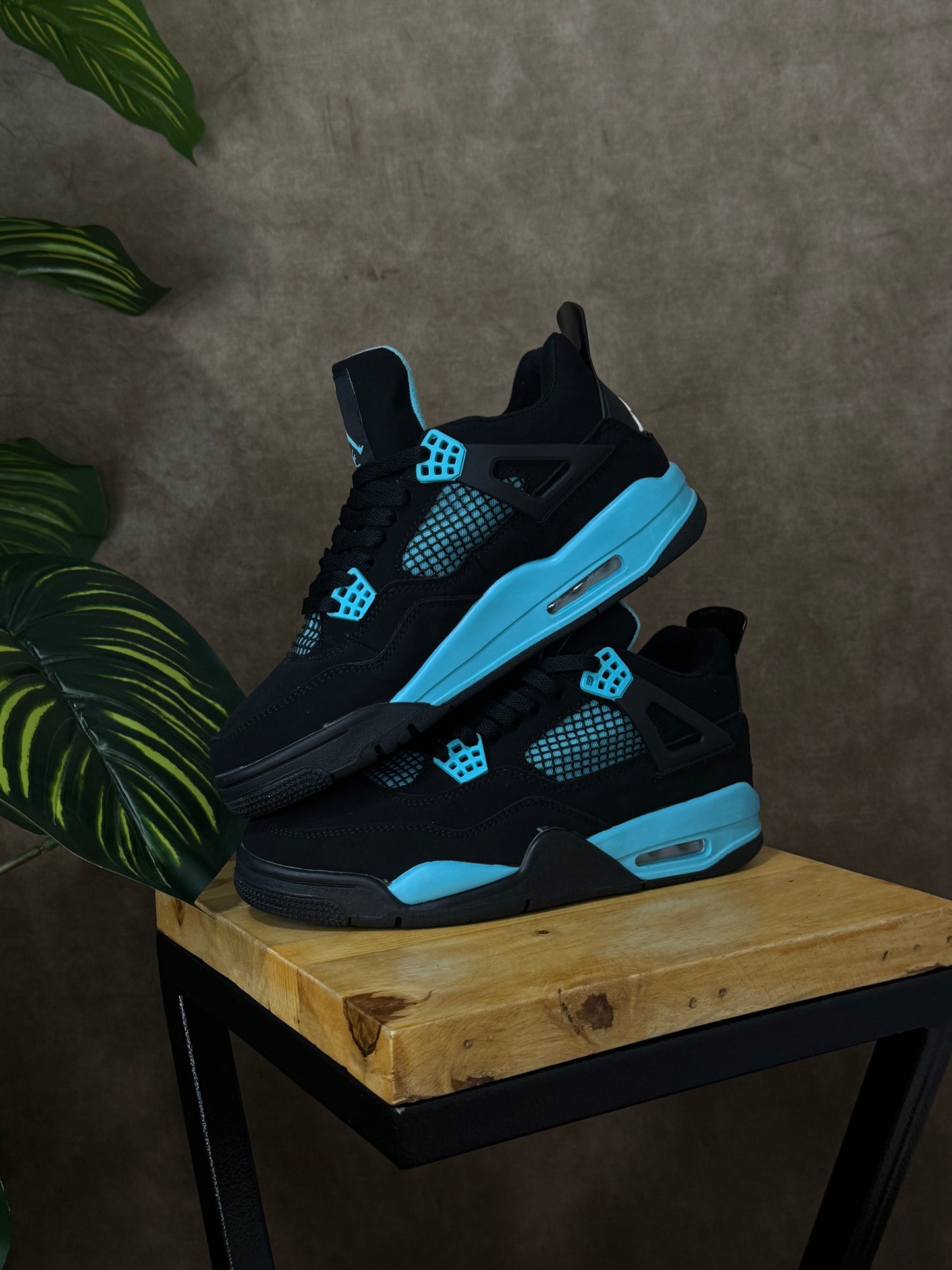 Air Jordan 4 “Blue Tifanny Thunder”