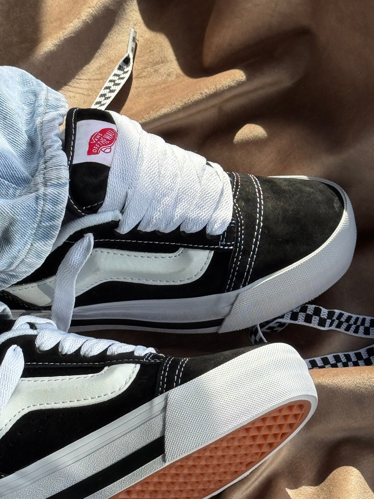 Vans Knu Stack “Black/White”