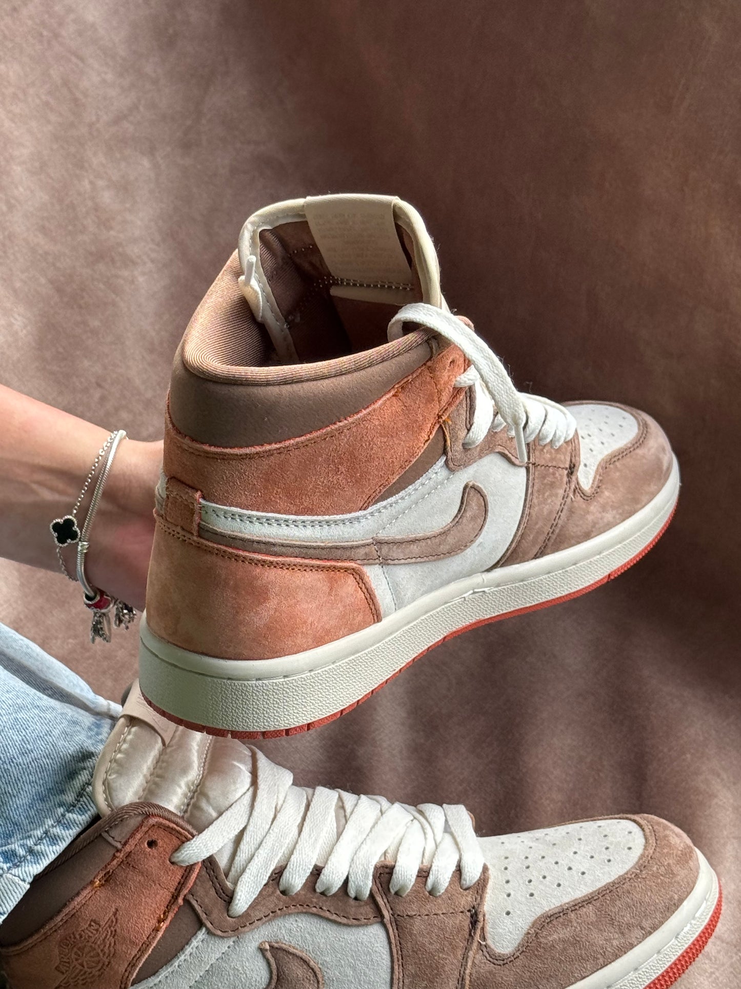 Air Jordan 1 High OG “Dusted Clay”