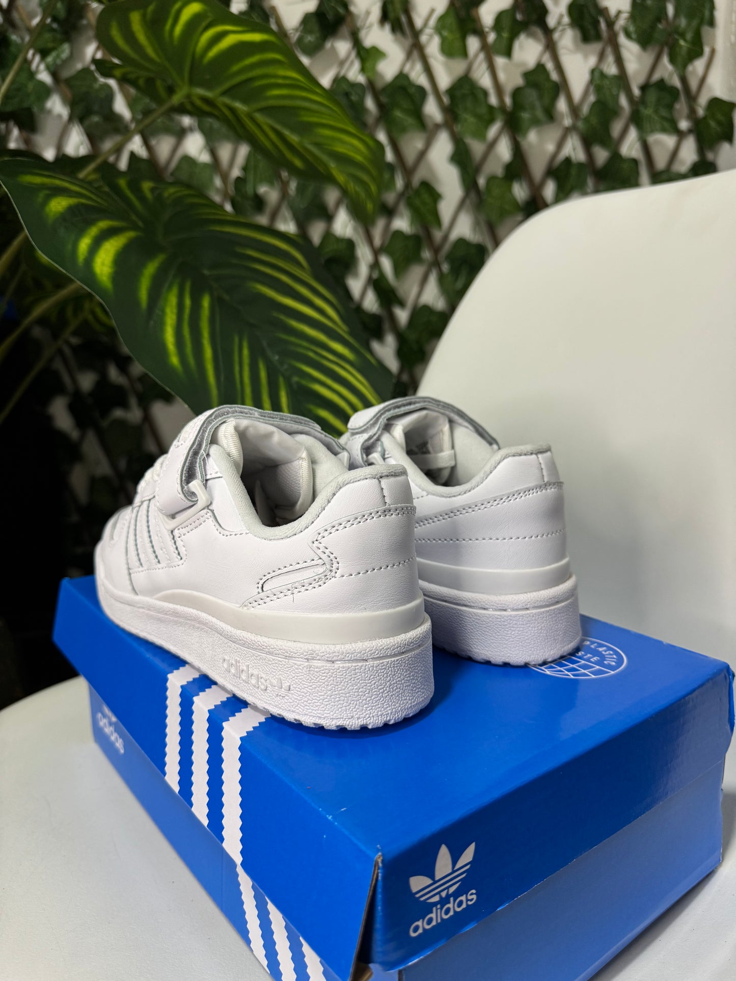 Adidas Forum Low “Triple White”