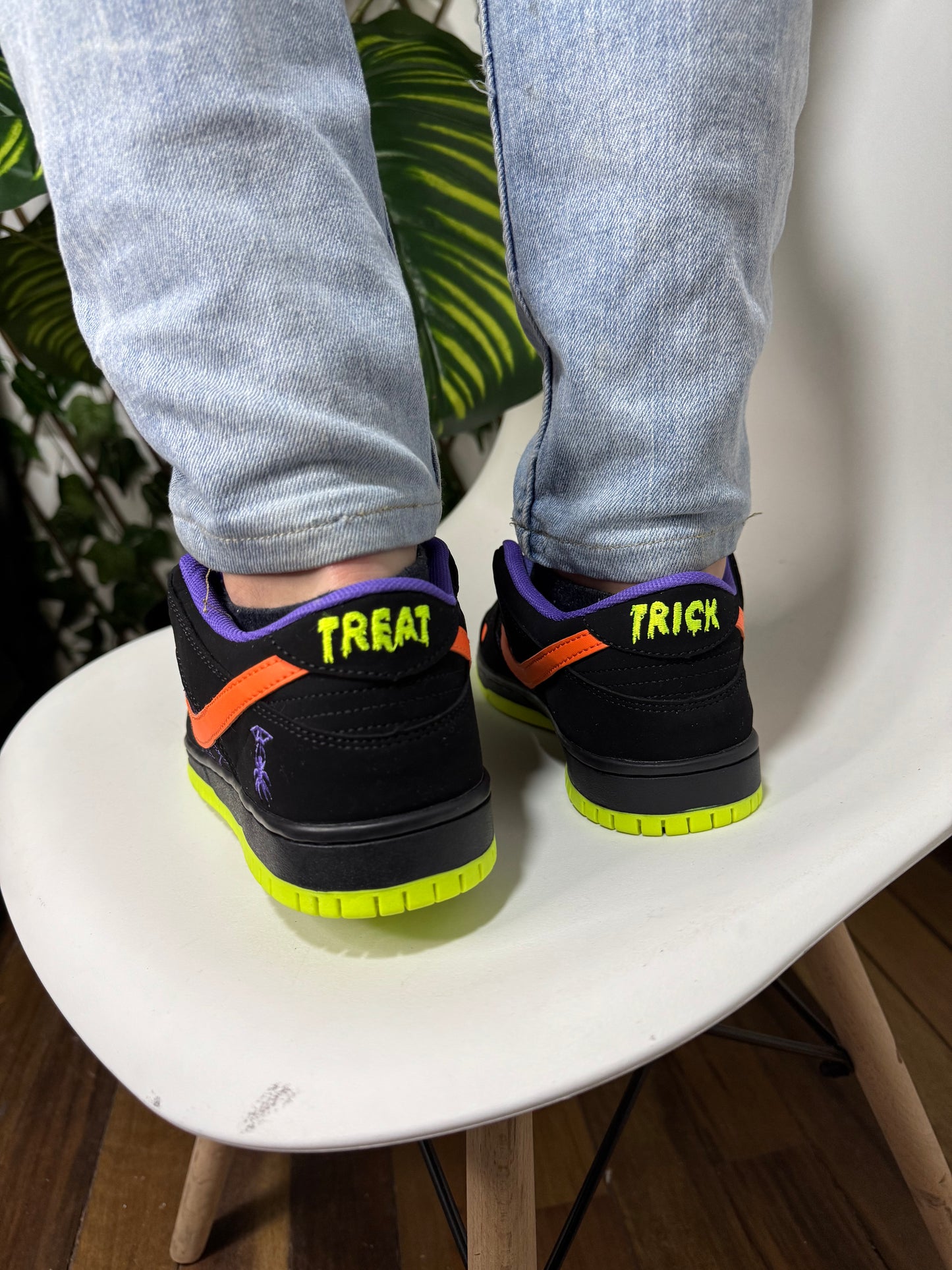 Nike SB Dunk Low “Night Of Mischief Halloween”