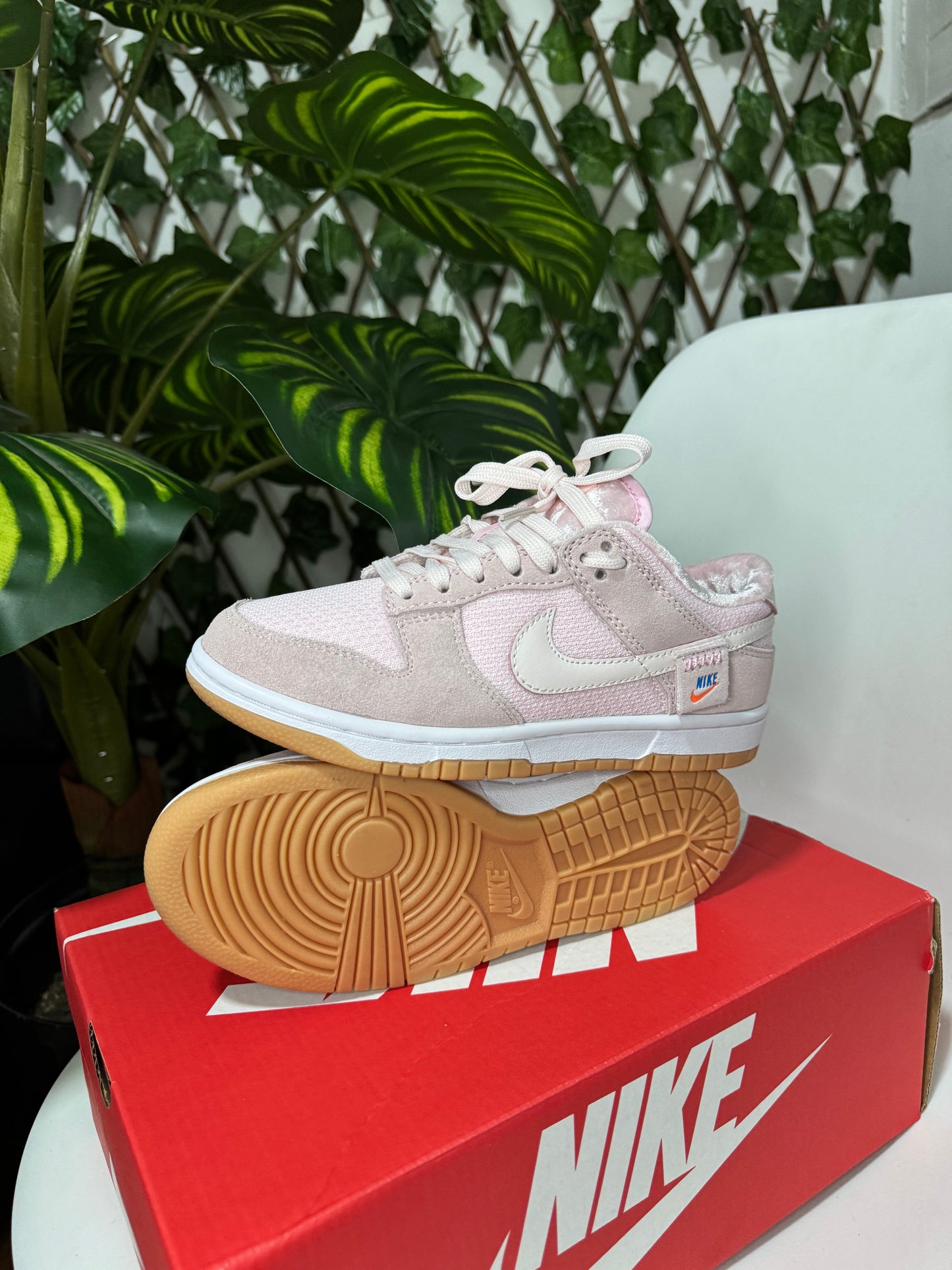 Nike SB Dunk Low “Se Teddy Bear”