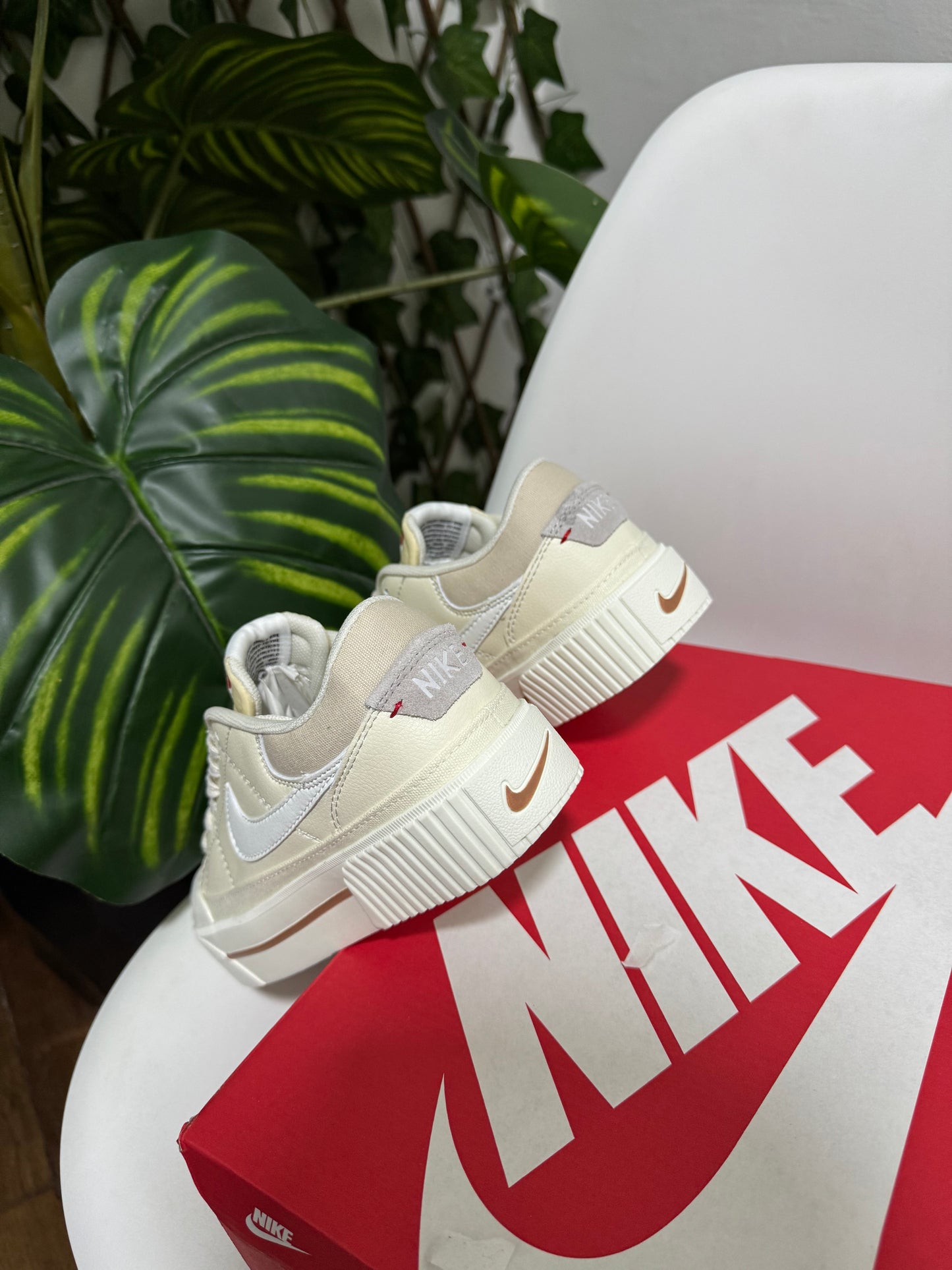 Nike Court Legacy Beige