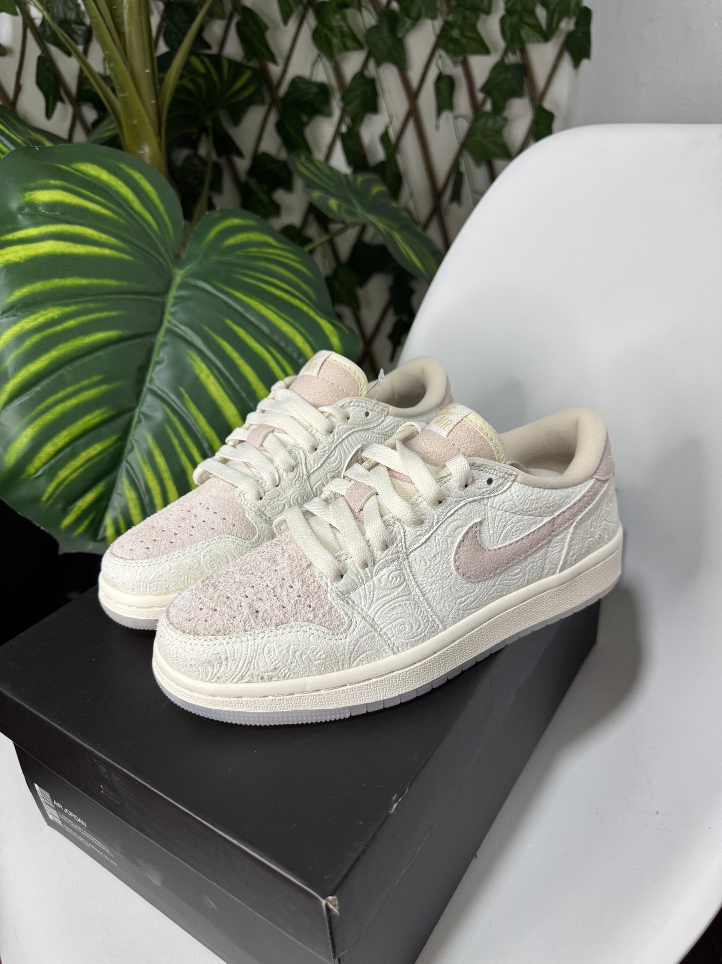 Air Jordan Retro 1 Low Chris Paul