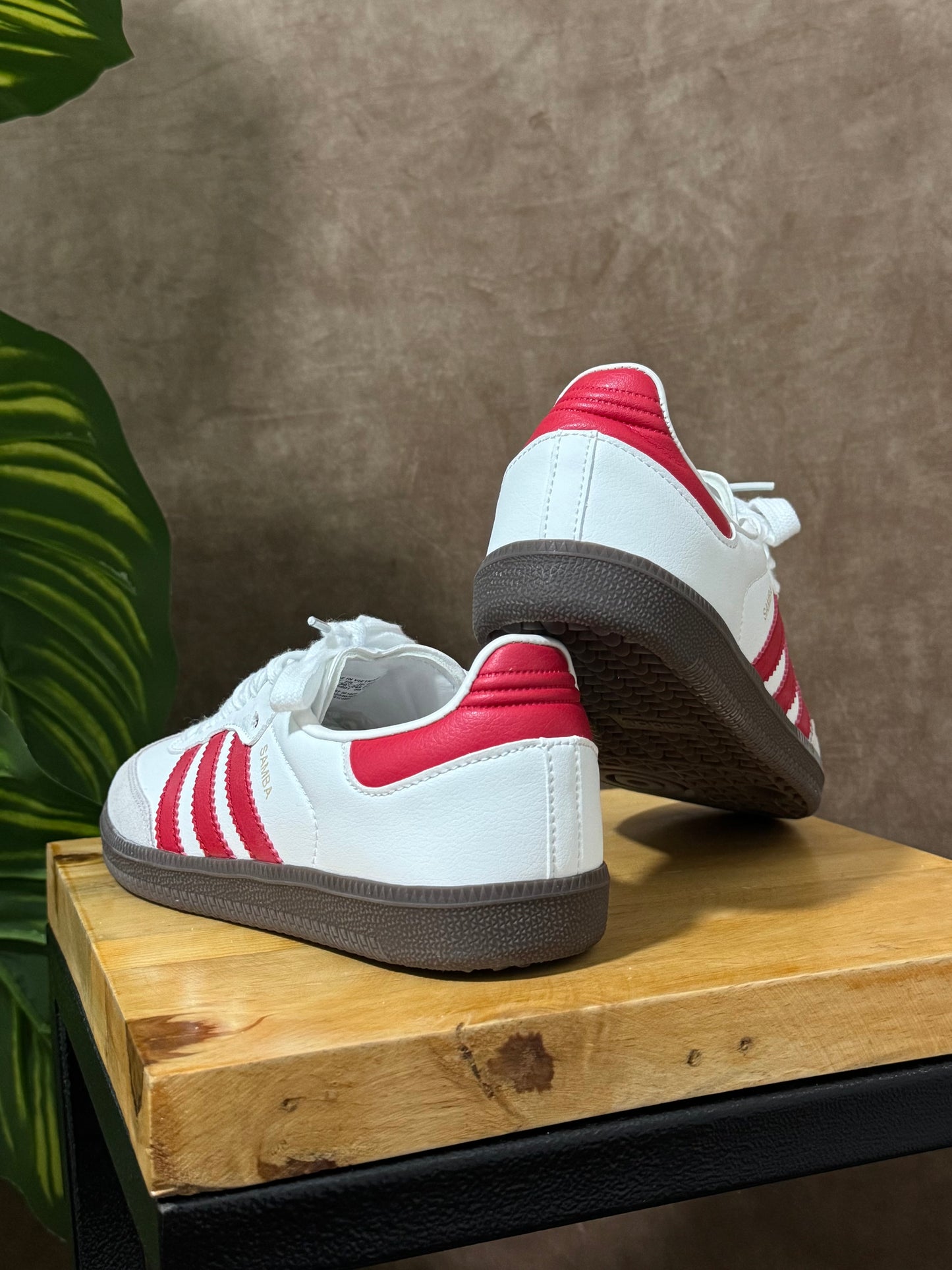 Adidas Samba OG “White and Red”