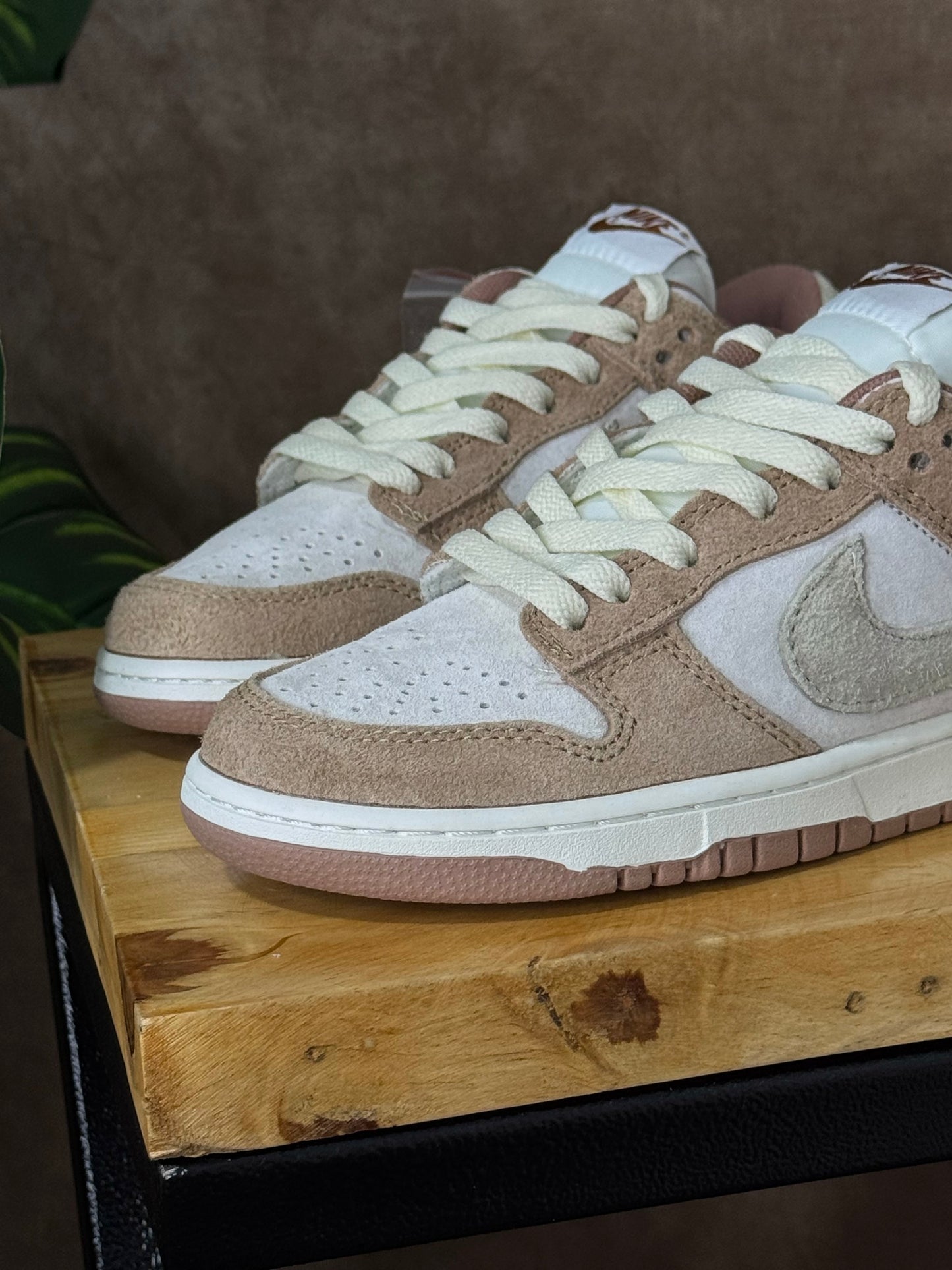 Nike SB Dunk Low “Curry”