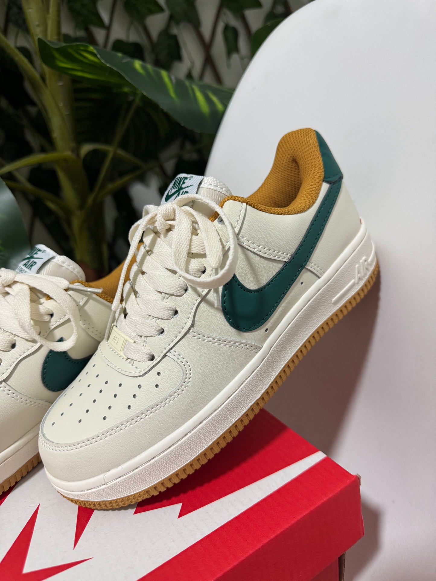 Nike Air Force One Cream