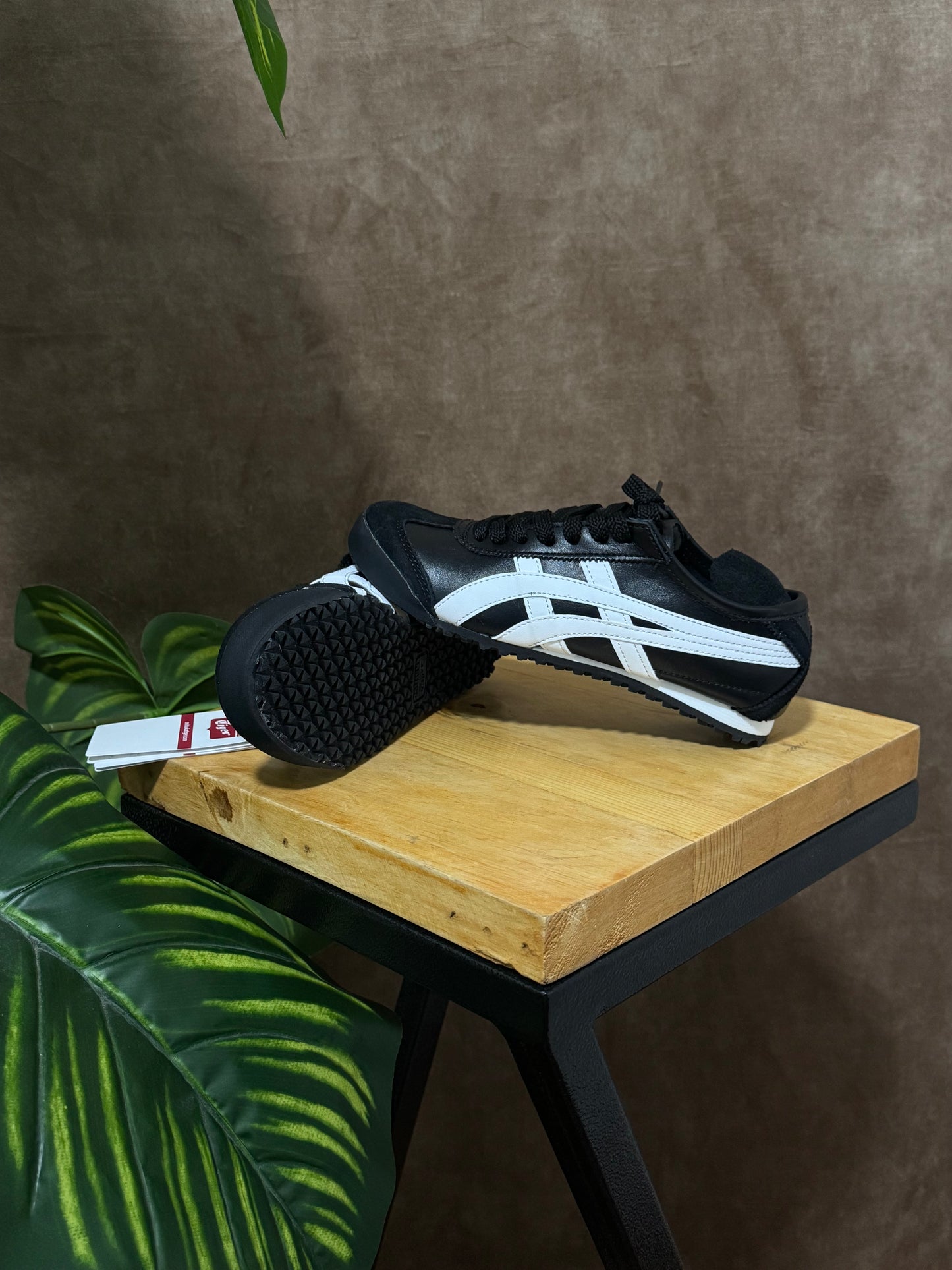 Onitsuka Tiger México 66 “Black/White”