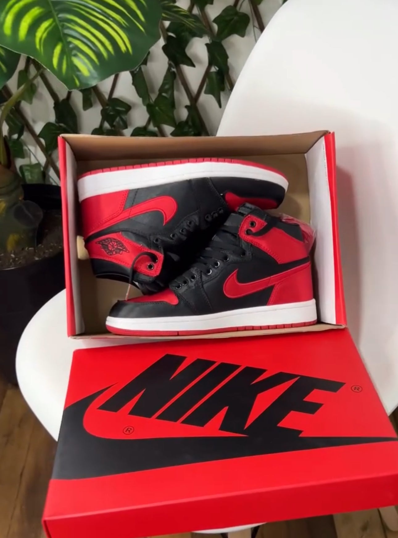 Air Jordan 1 High “Satin Bred”