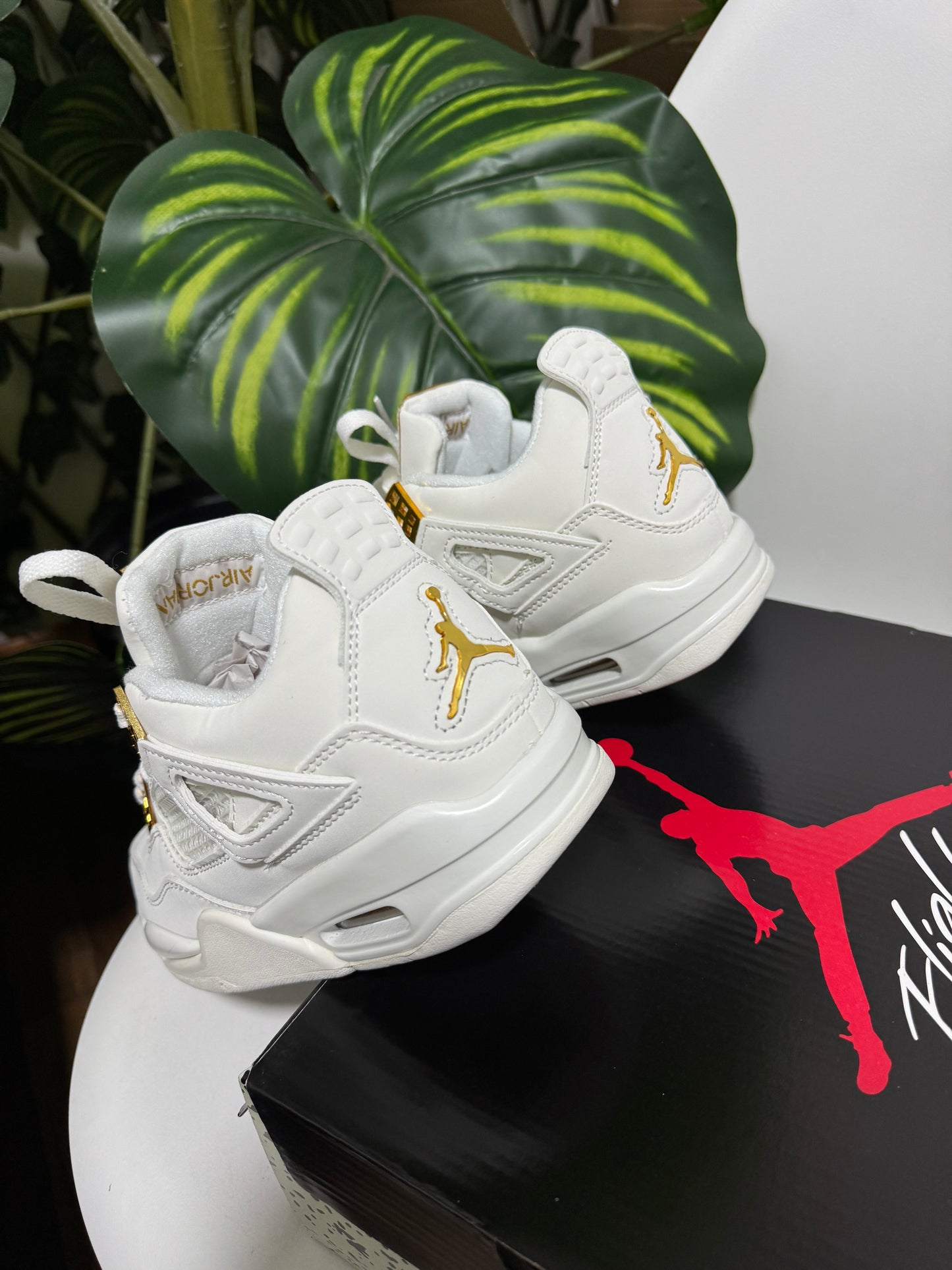 Air Jordan 4 Metallic Gold