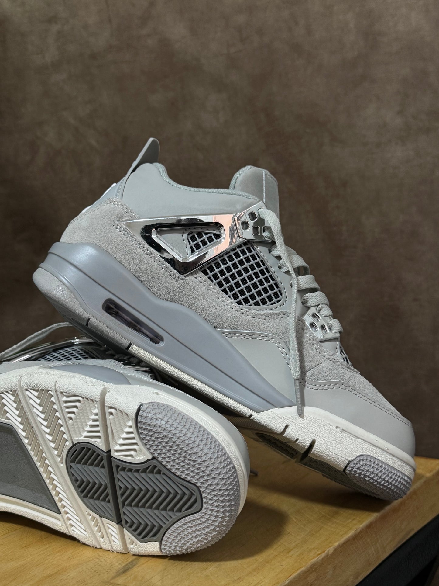 Air Jordan 4 “Forzen Moment”
