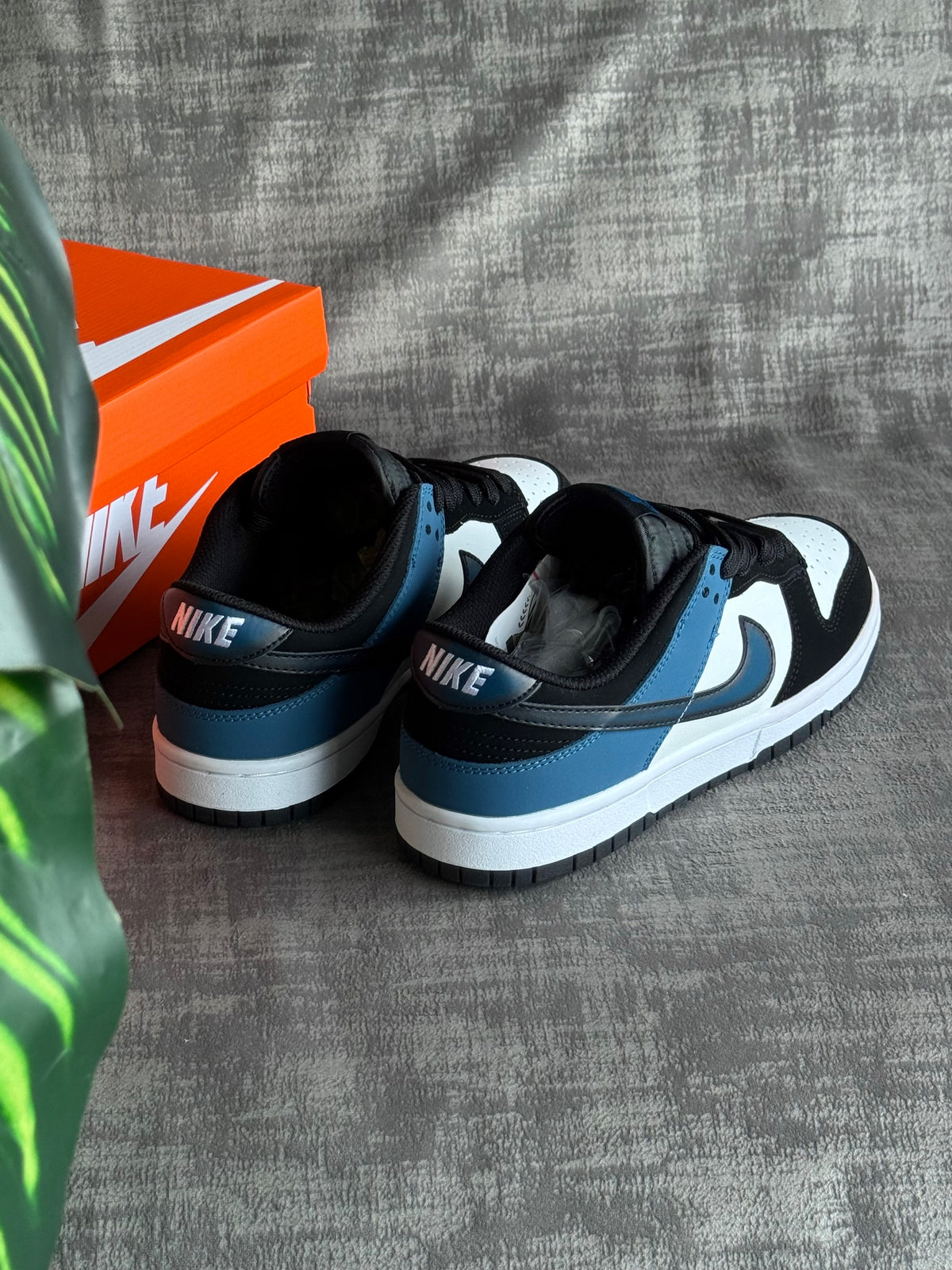 Nike SB Dunk Low “Industrial Blue”