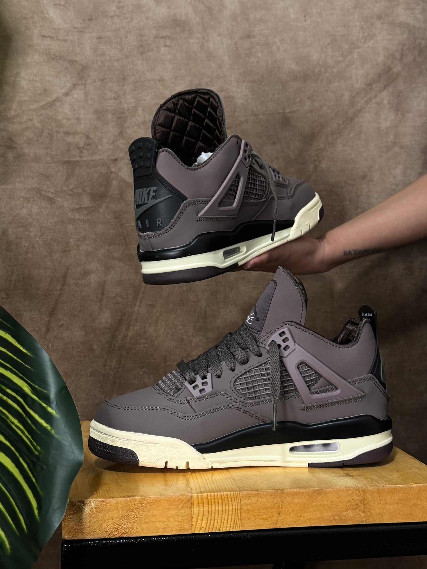 Air Jordan 4 x A Ma Maniere “Violet Ore”