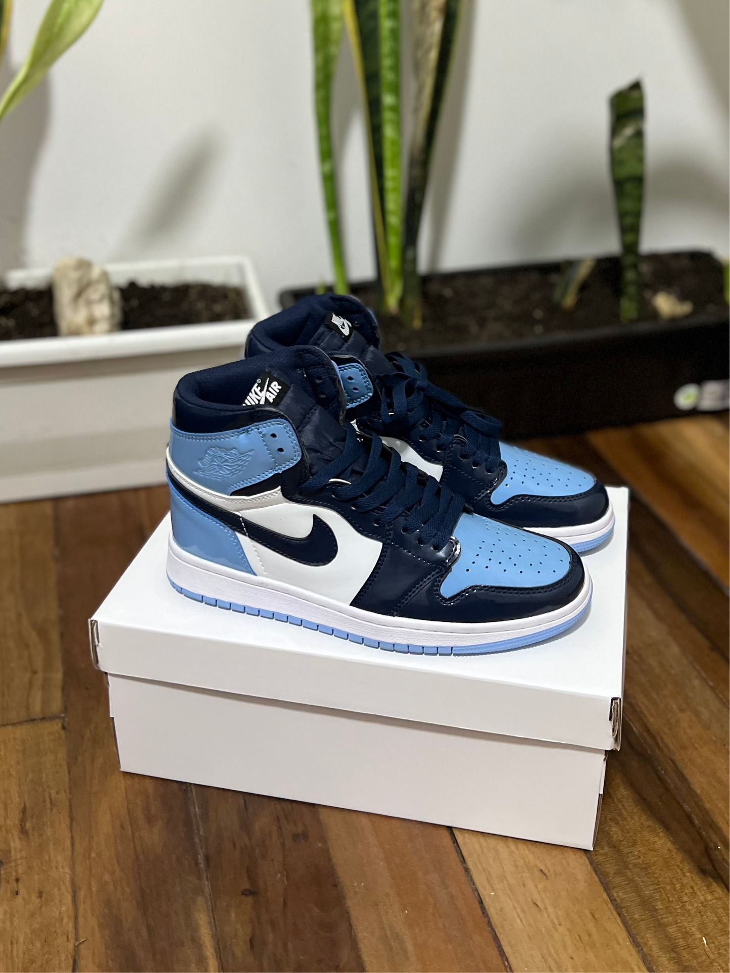 Air Jordan 1 High “Blue Chill Patent”