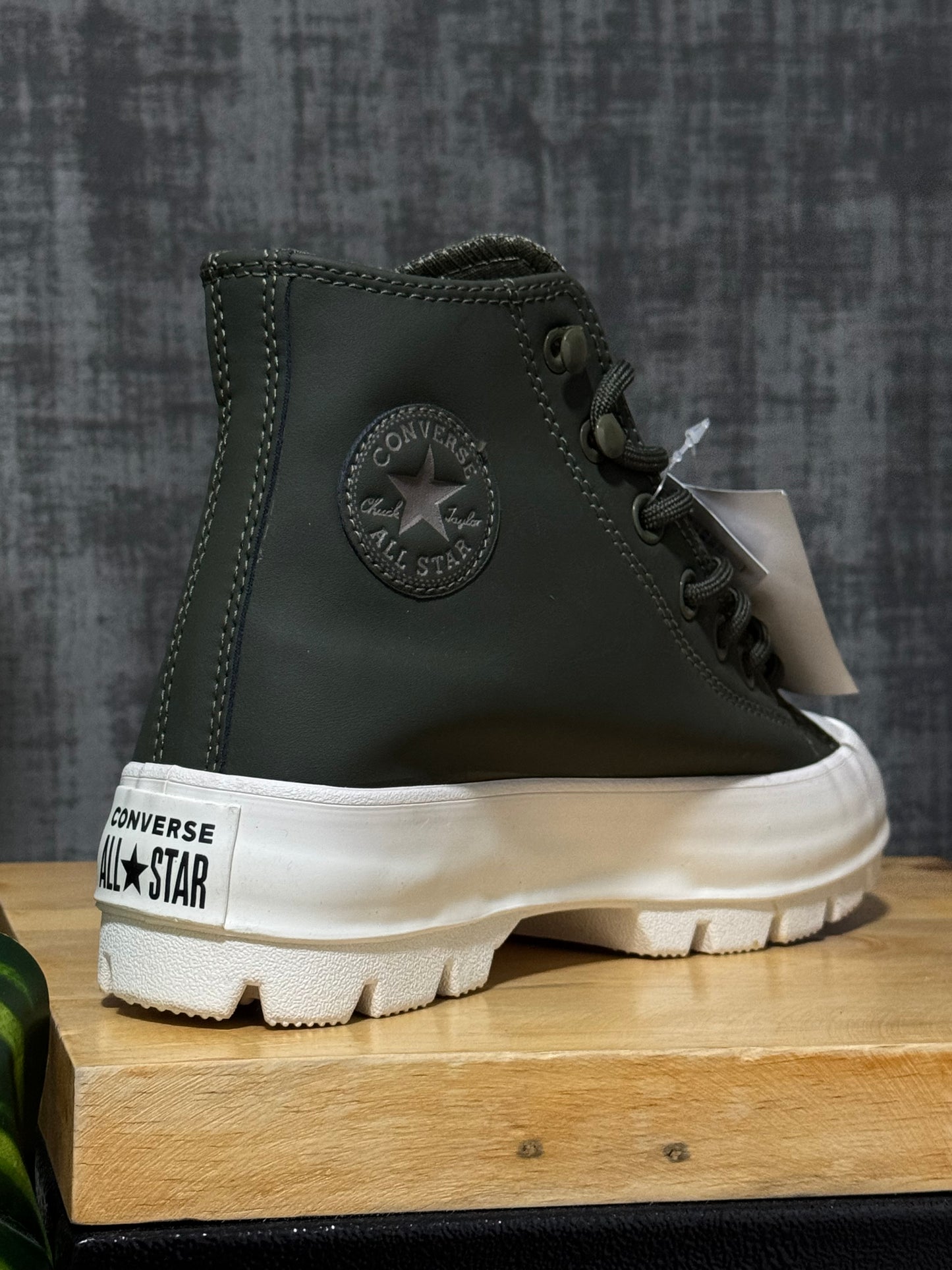 Converse Chuck Taylor All Star “Lugged”