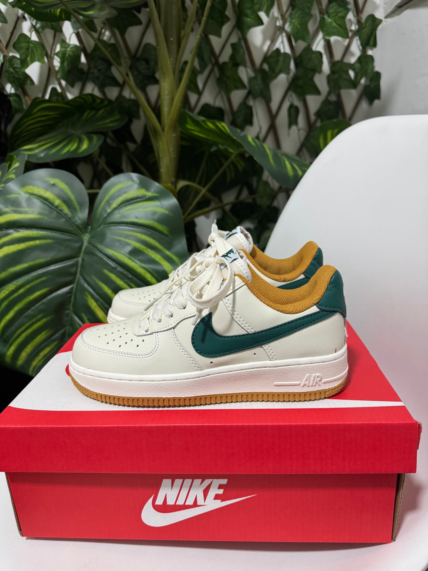 Nike Air Force One Cream