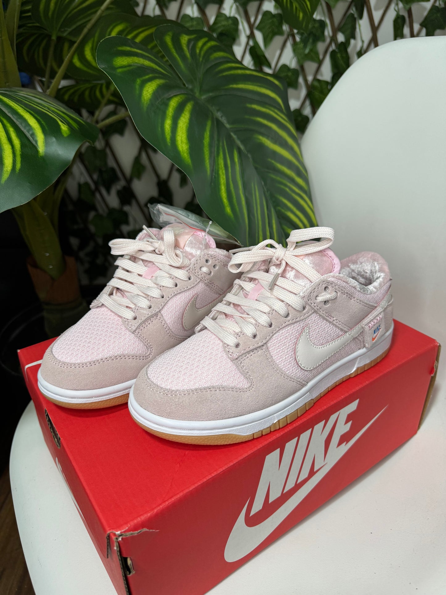 Nike SB Dunk Low “Se Teddy Bear”
