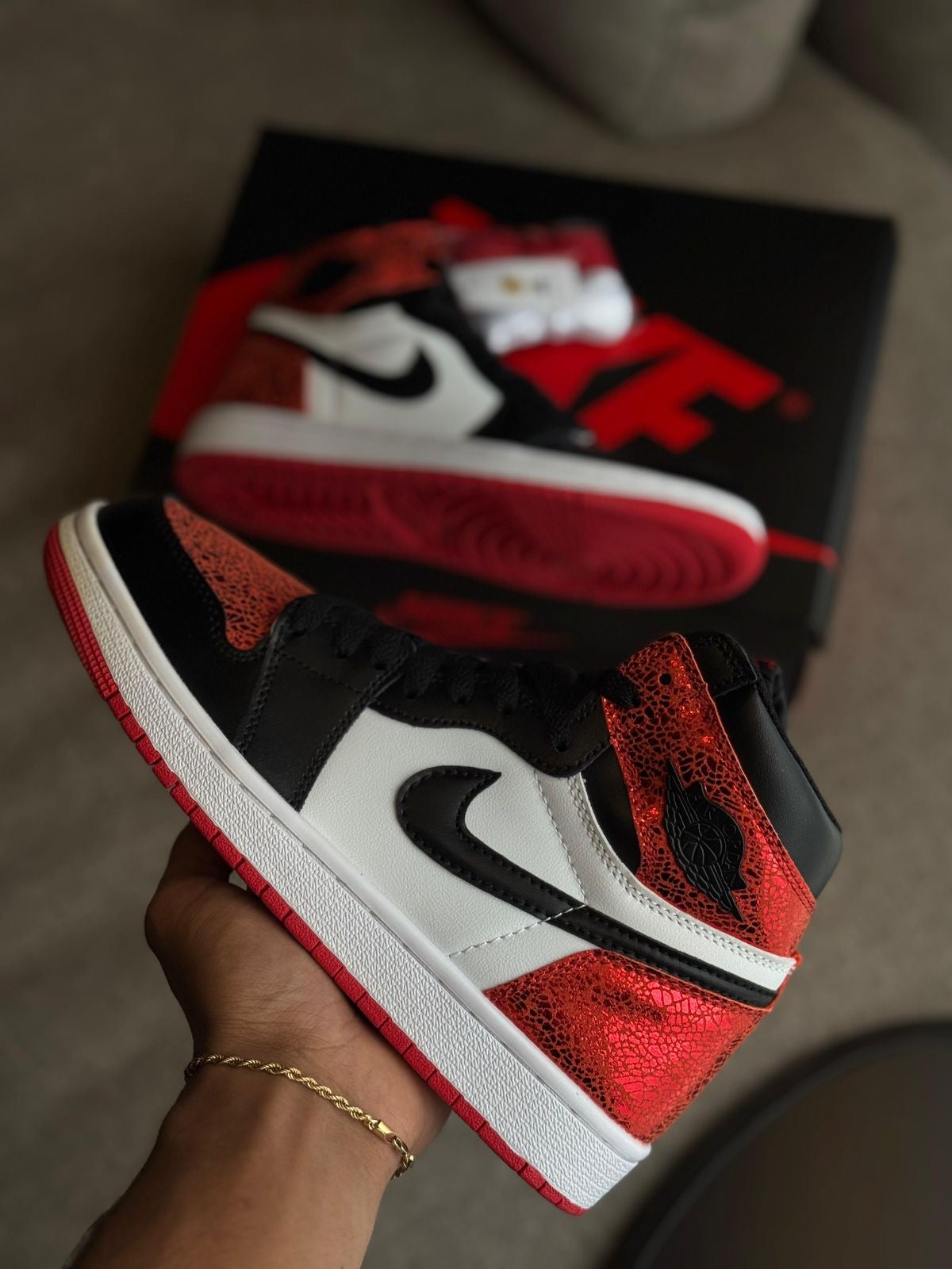 Air Jordan 1 High “Varsity Red”