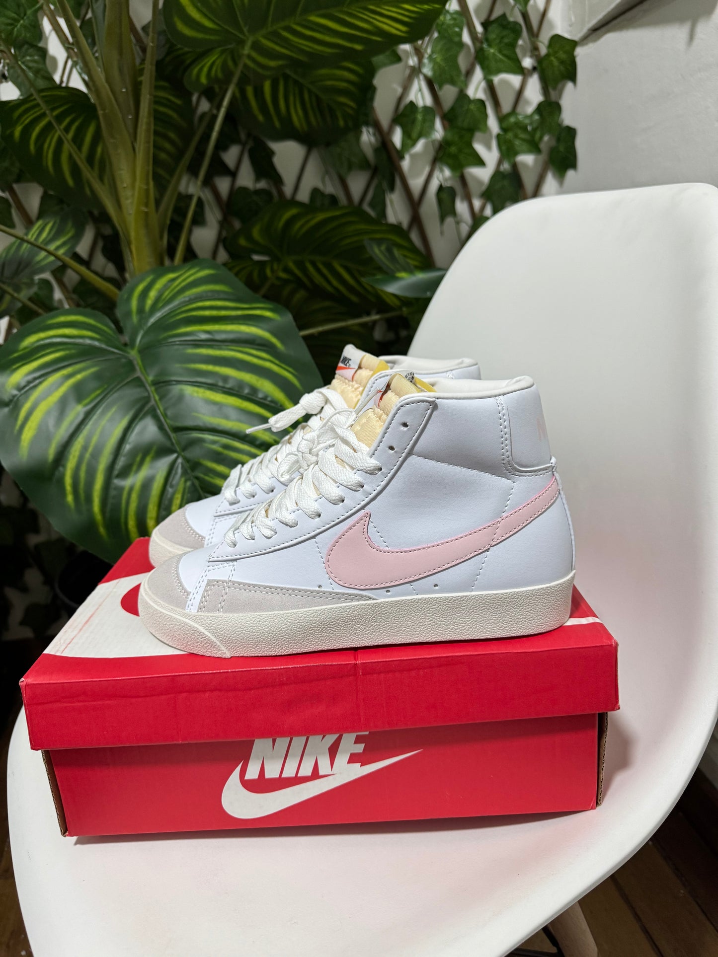 Nike Blazer Mid 77