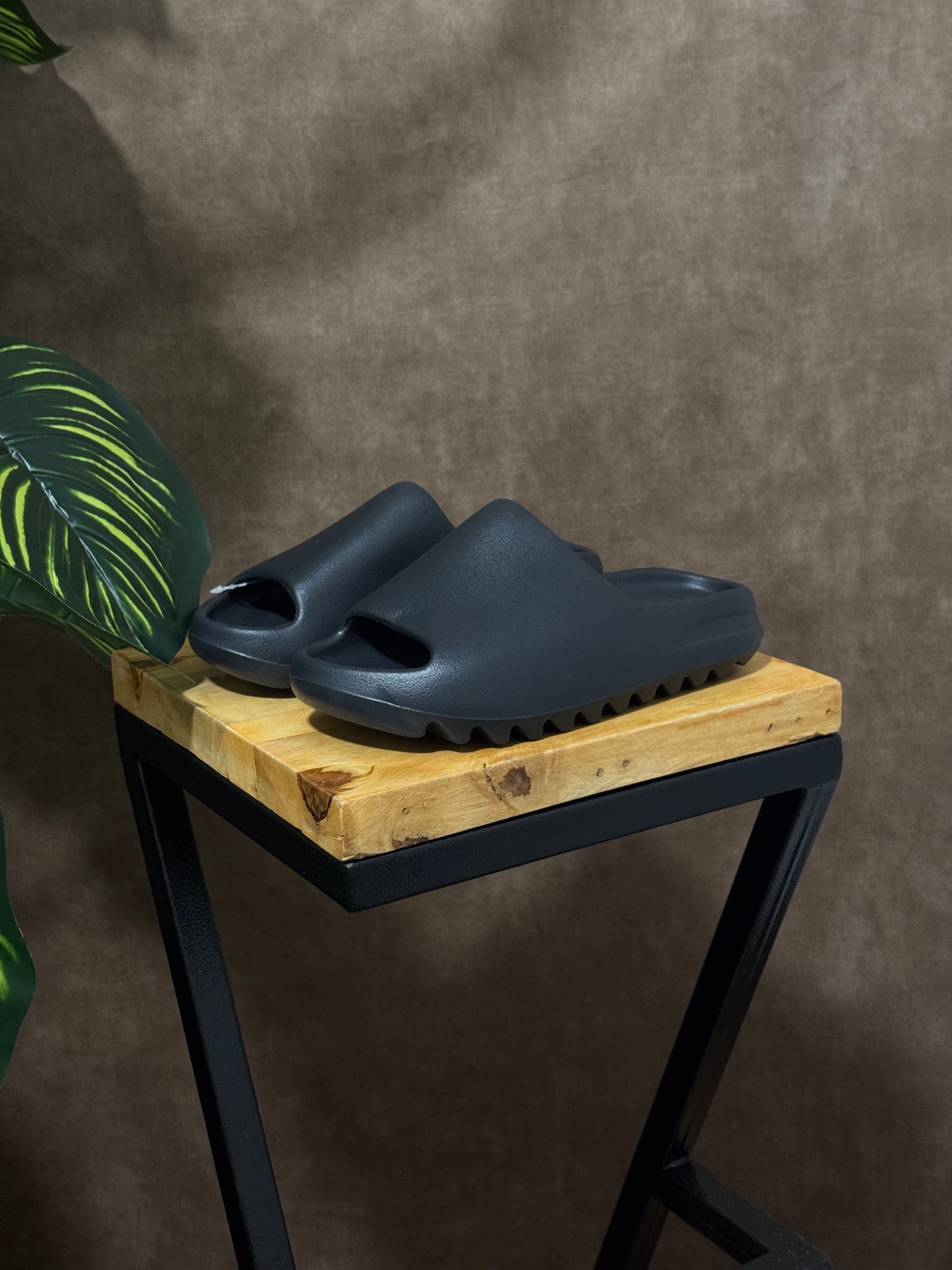 Adidas Yeezy Slide “Slate Grey”