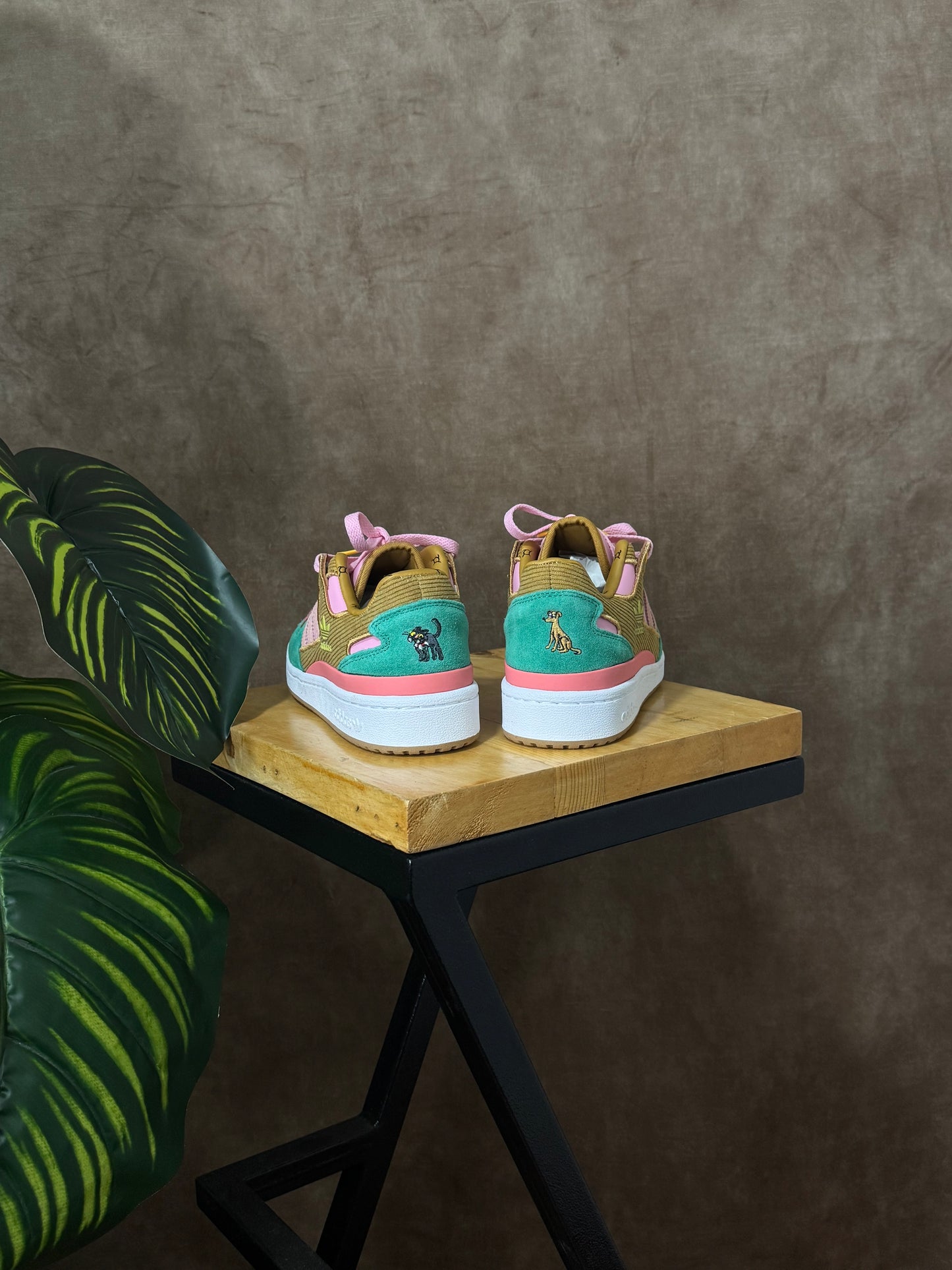 Adidas Forum Low X Los Simpsons Living Room