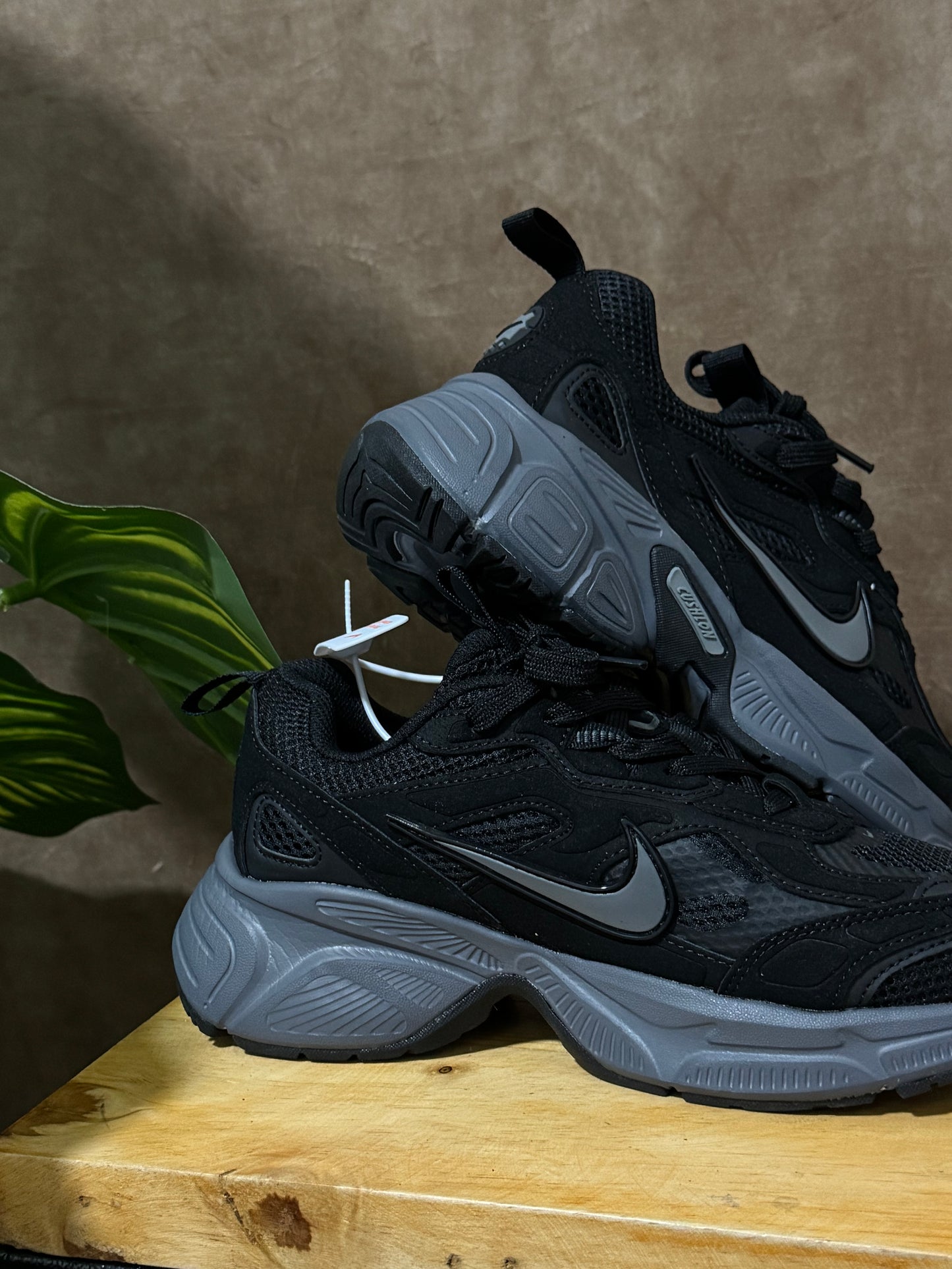 Nike V5K Run “Black”