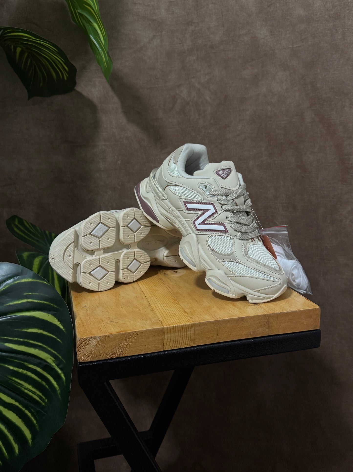 New Balance 9060