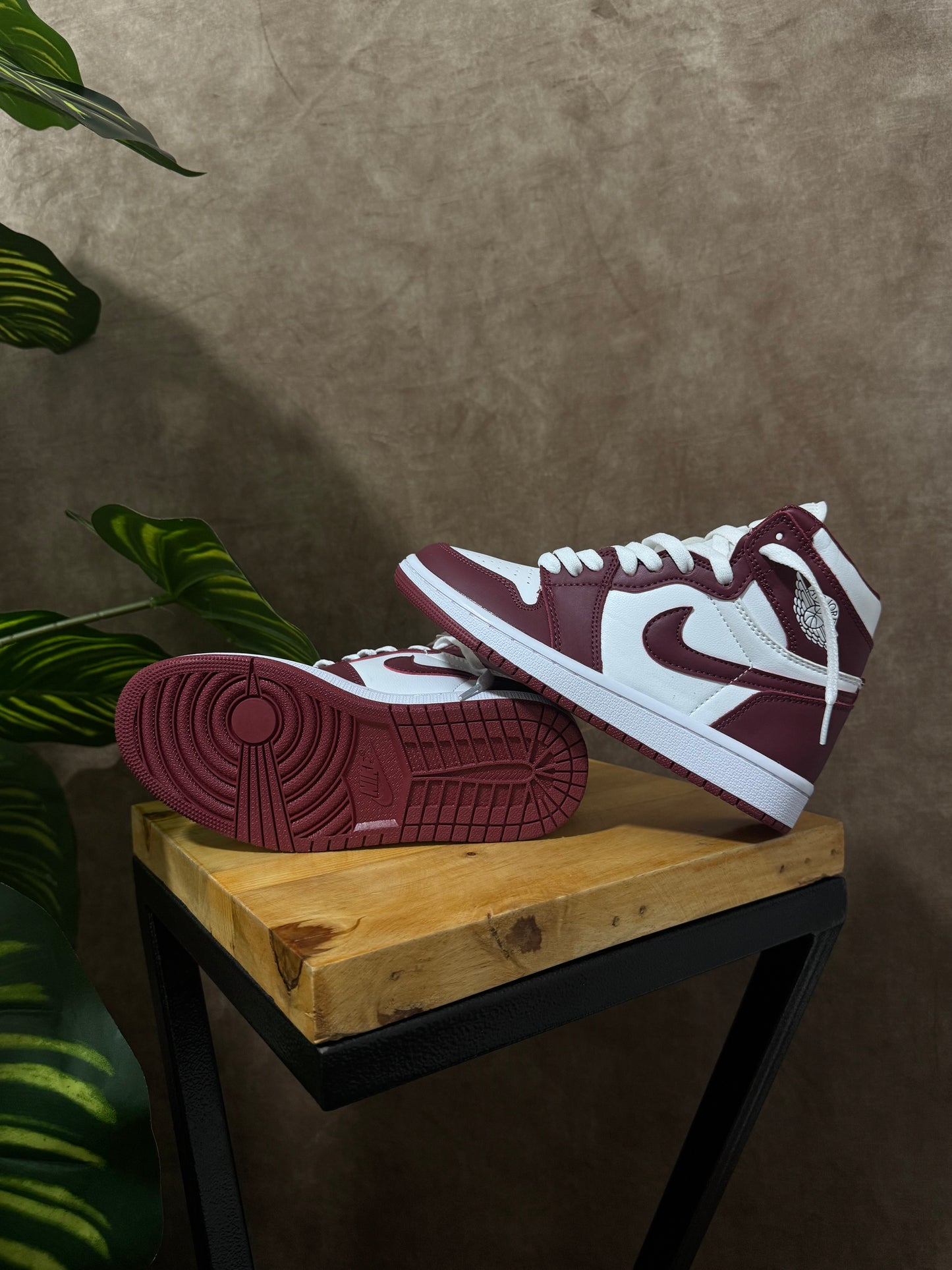 Air Jordan 1 High OG “Artisanal Red”