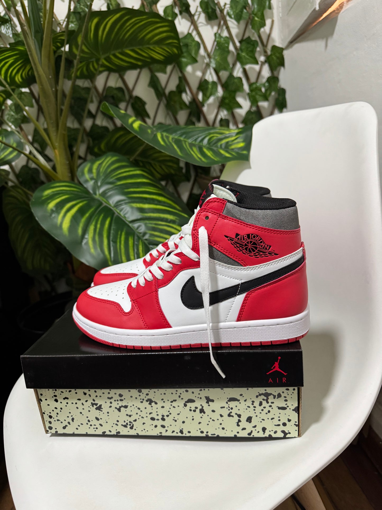 Air Jordan Retro 1 OG Chicago