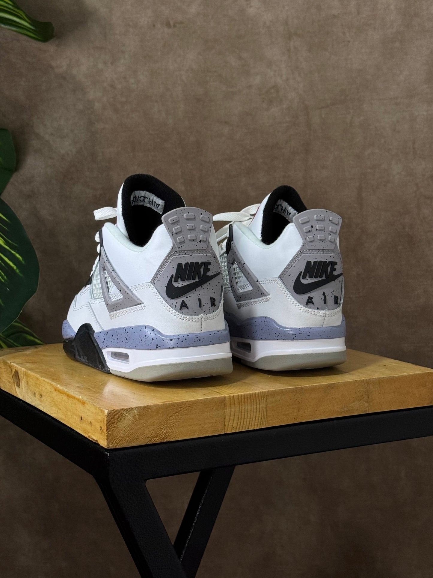 Air Jordan Retro 4 “White Cement”