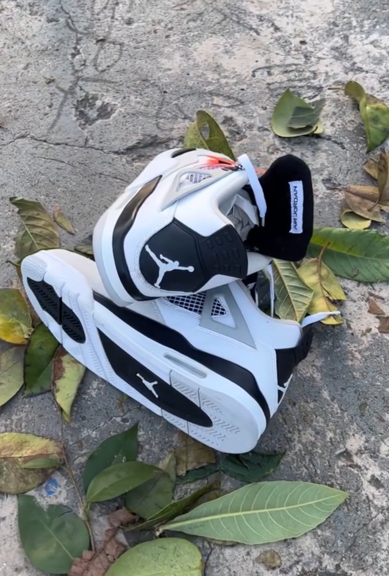 Air Jordan 4 “Military Black”