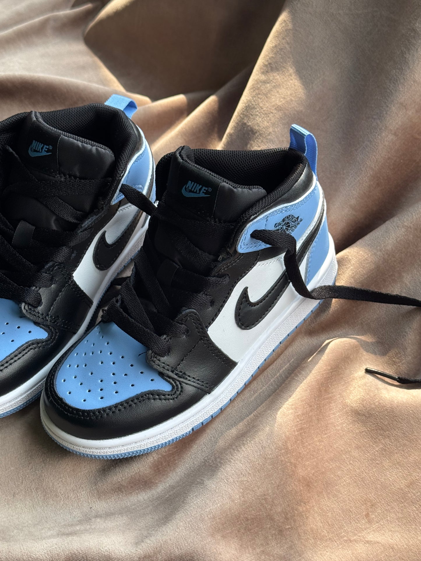 Air Jordan 1 High