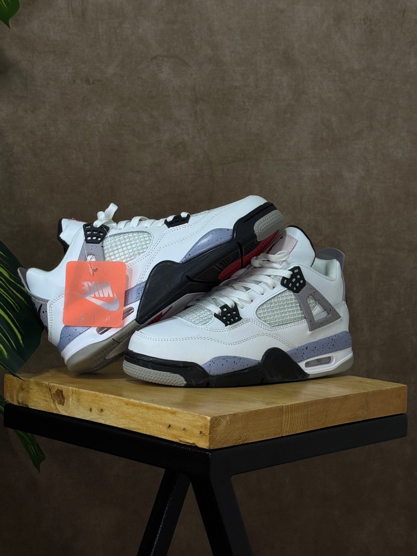 Air Jordan Retro 4 “White Cement”