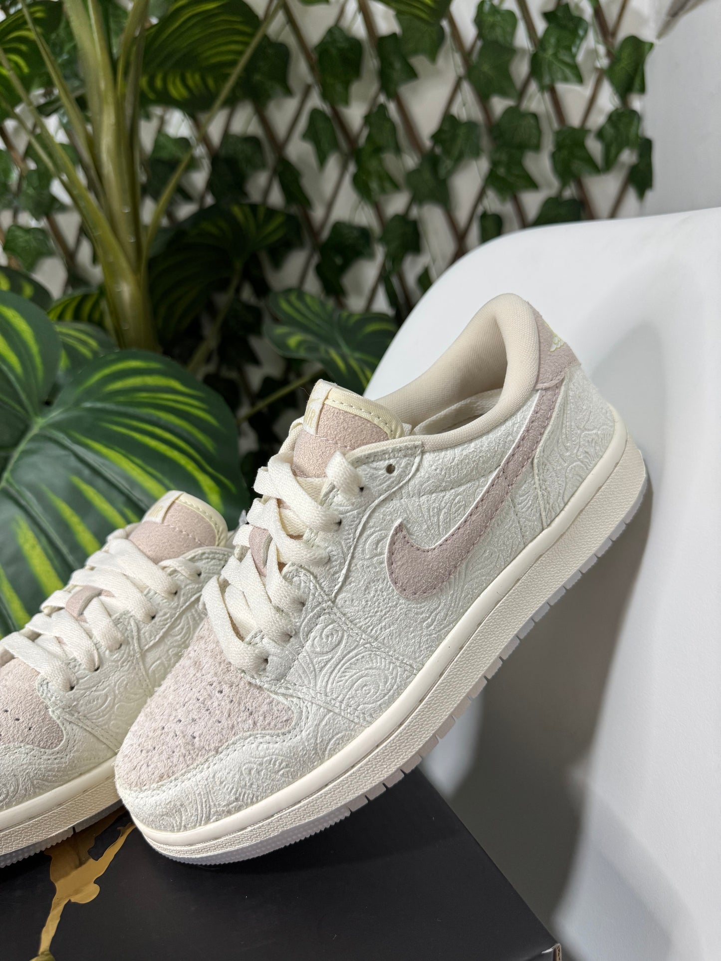 Air Jordan Retro 1 Low Chris Paul