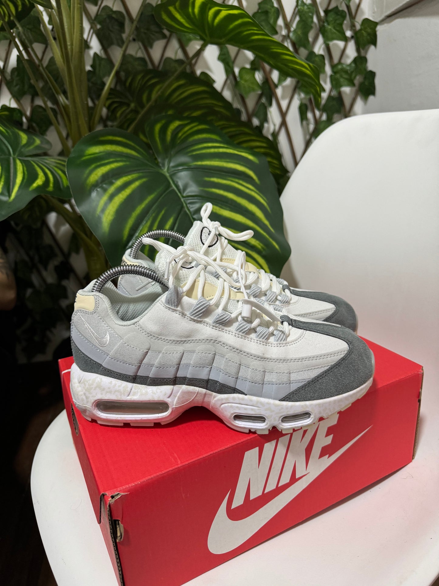 Nike Air Max 95 “Light Bone”