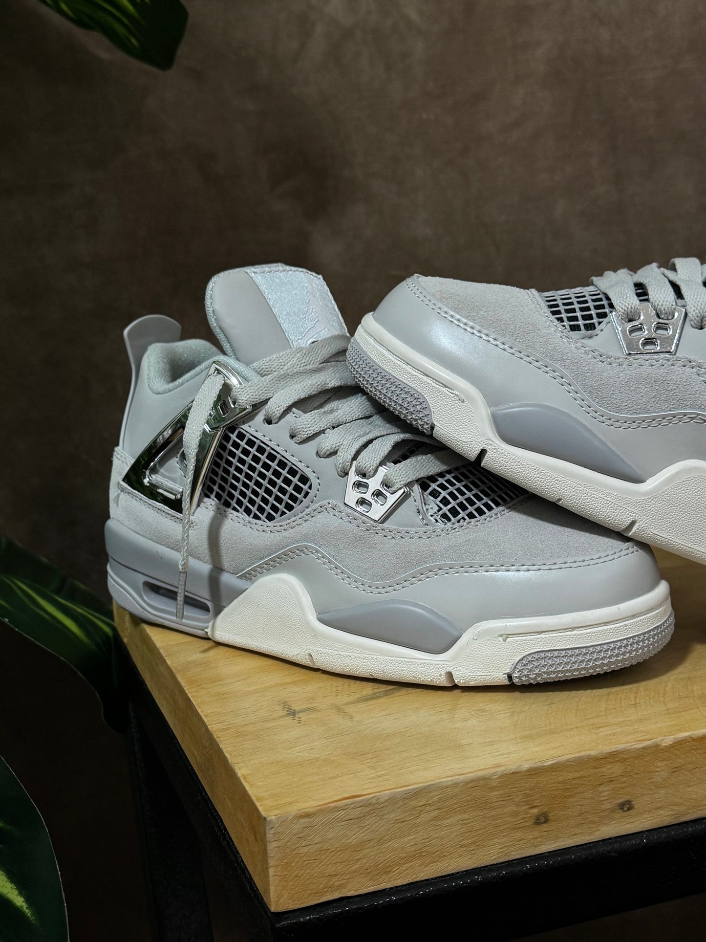 Air Jordan 4 “Forzen Moment”
