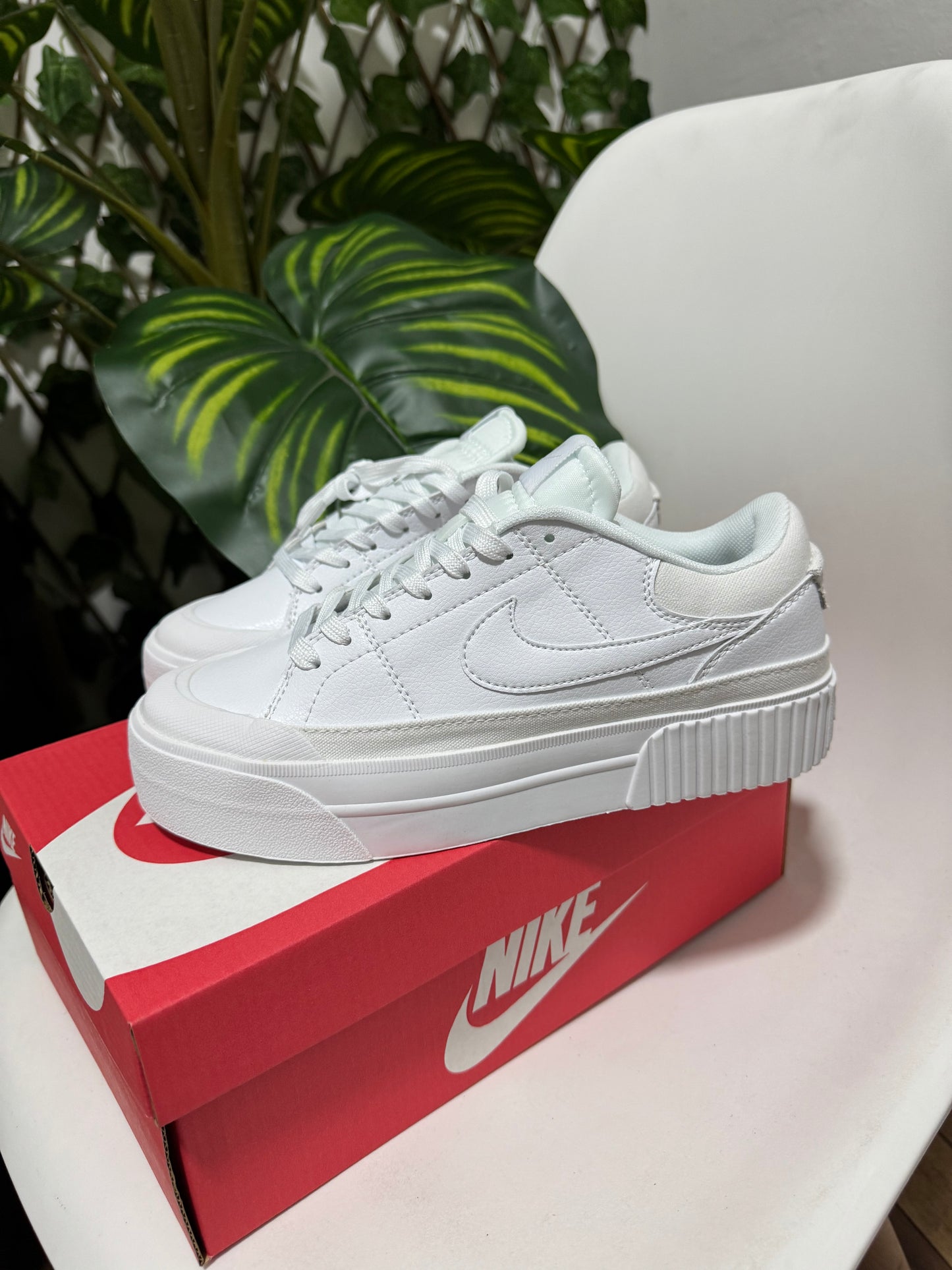 Nike Court Legacy White