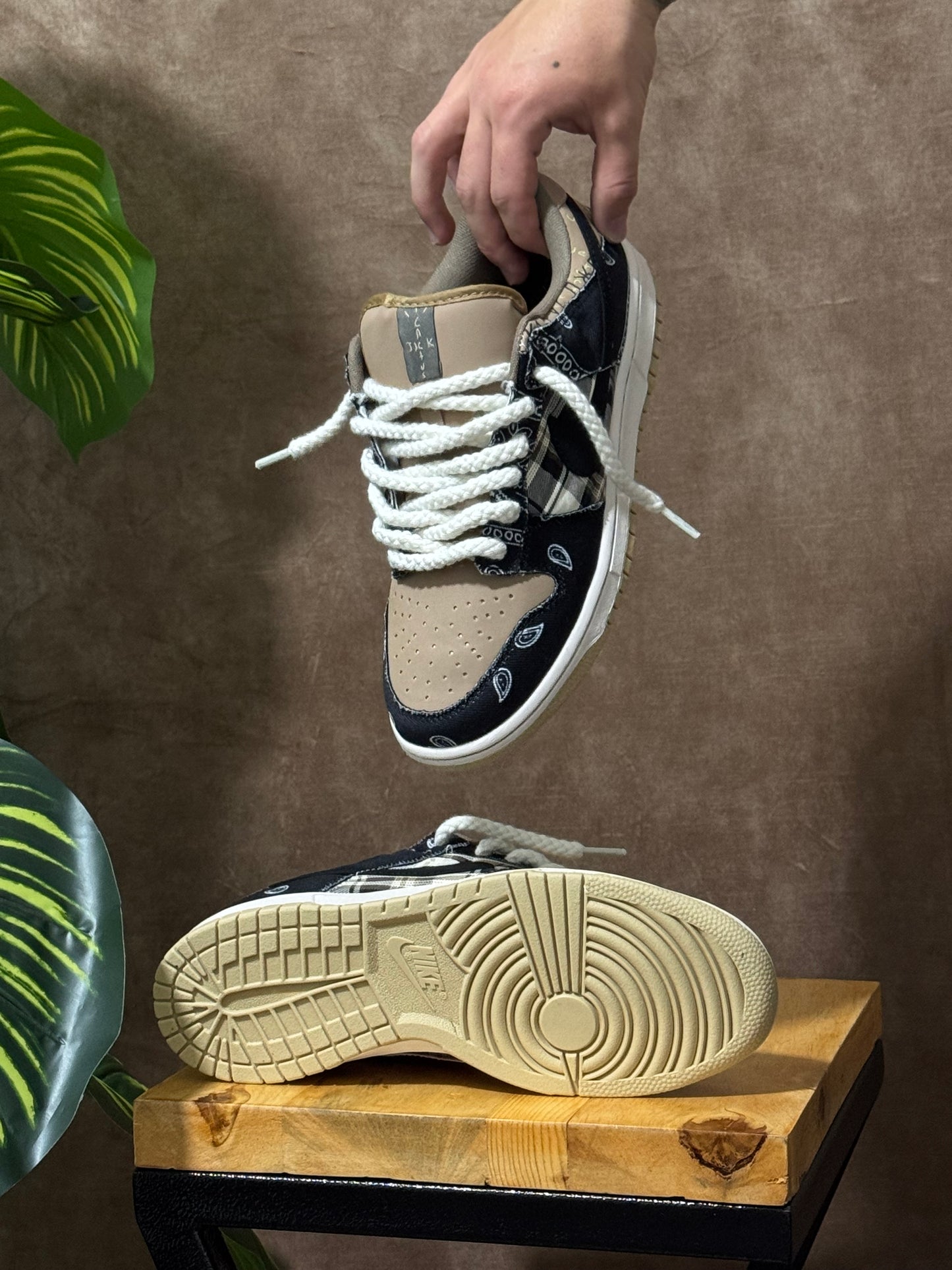 Nike SB Dunk Low x Travis Scott